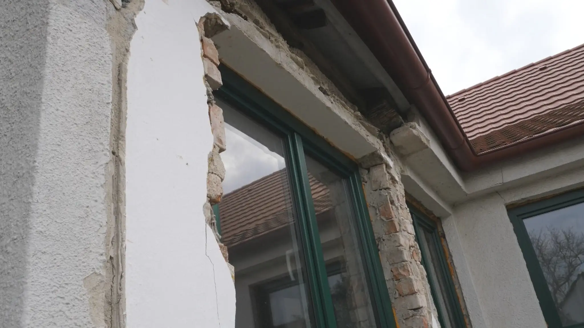 Chcete si zrekonštruovať dom svojpomocne? Zisťovali sme, či vám štát prispeje
