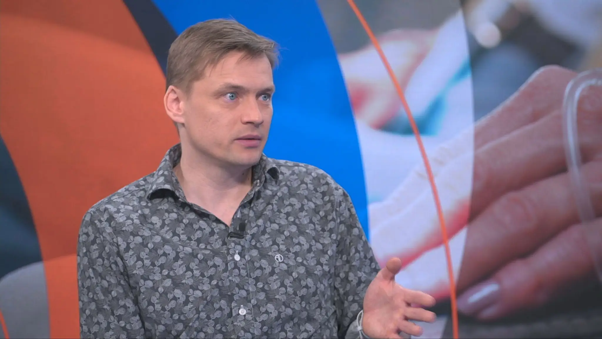 Na snímke molekulárny biológ Ján Jamroškovič zo Slovenskej akadémie vied.