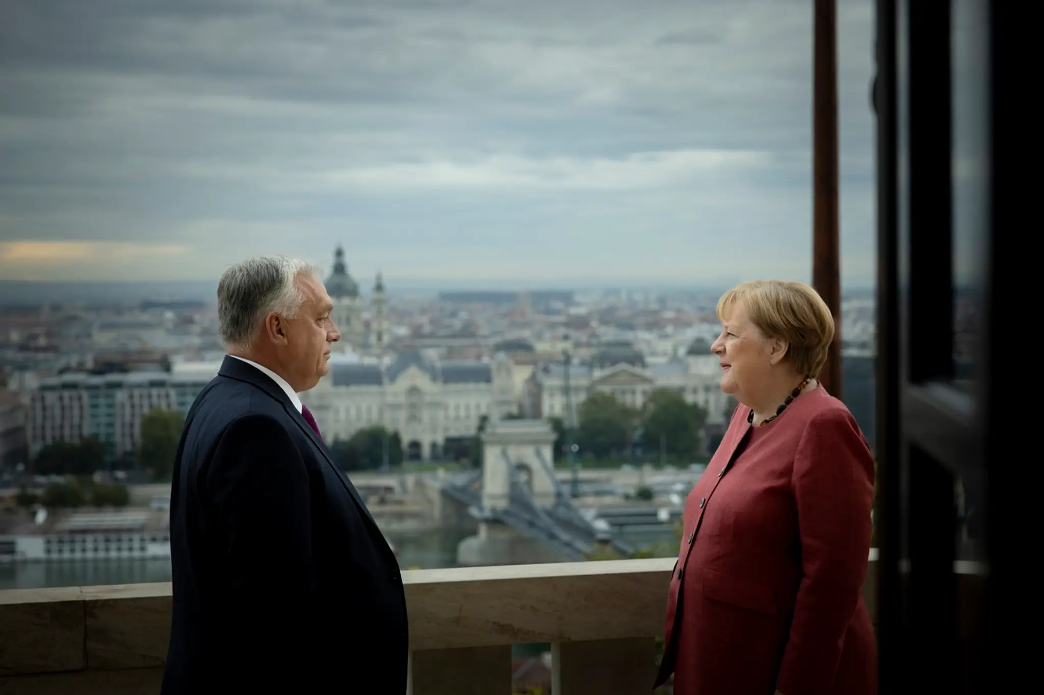 Angela Merkelová sa v Budapešti stretla s Viktorom Orbánom.