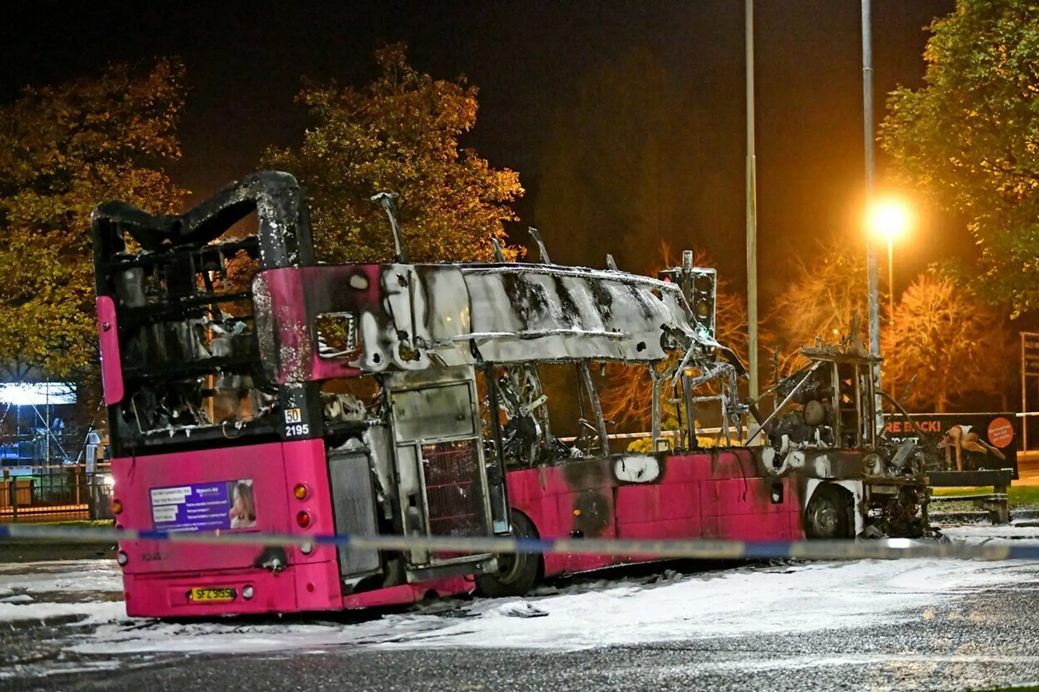 Podpálený autobus v Severnom Írsku