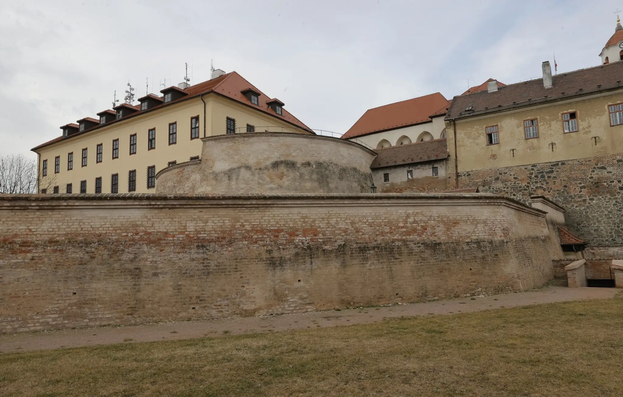 Hradby Špilberka.