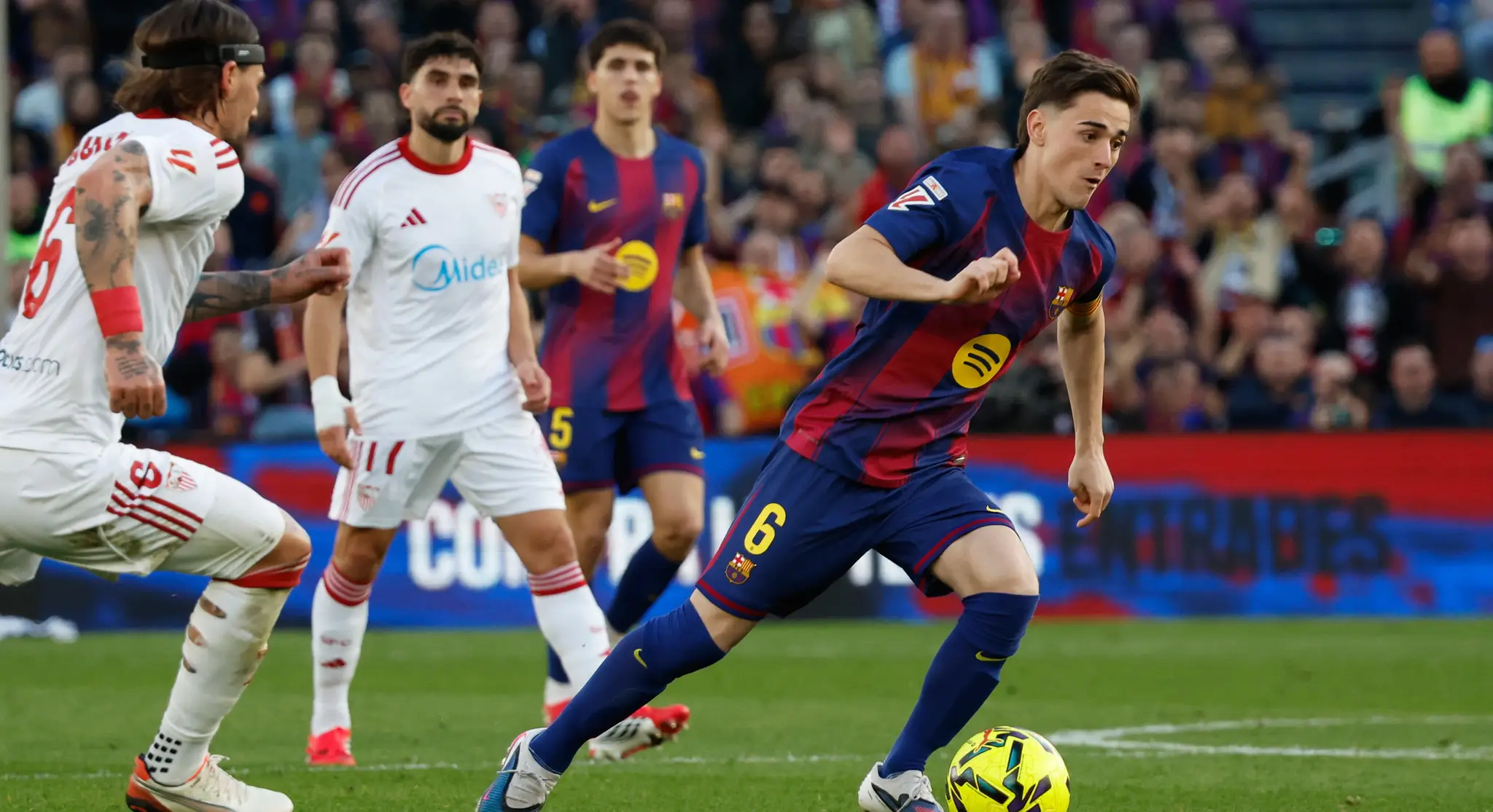 Sevilla Barcelone problémy nenarobila.