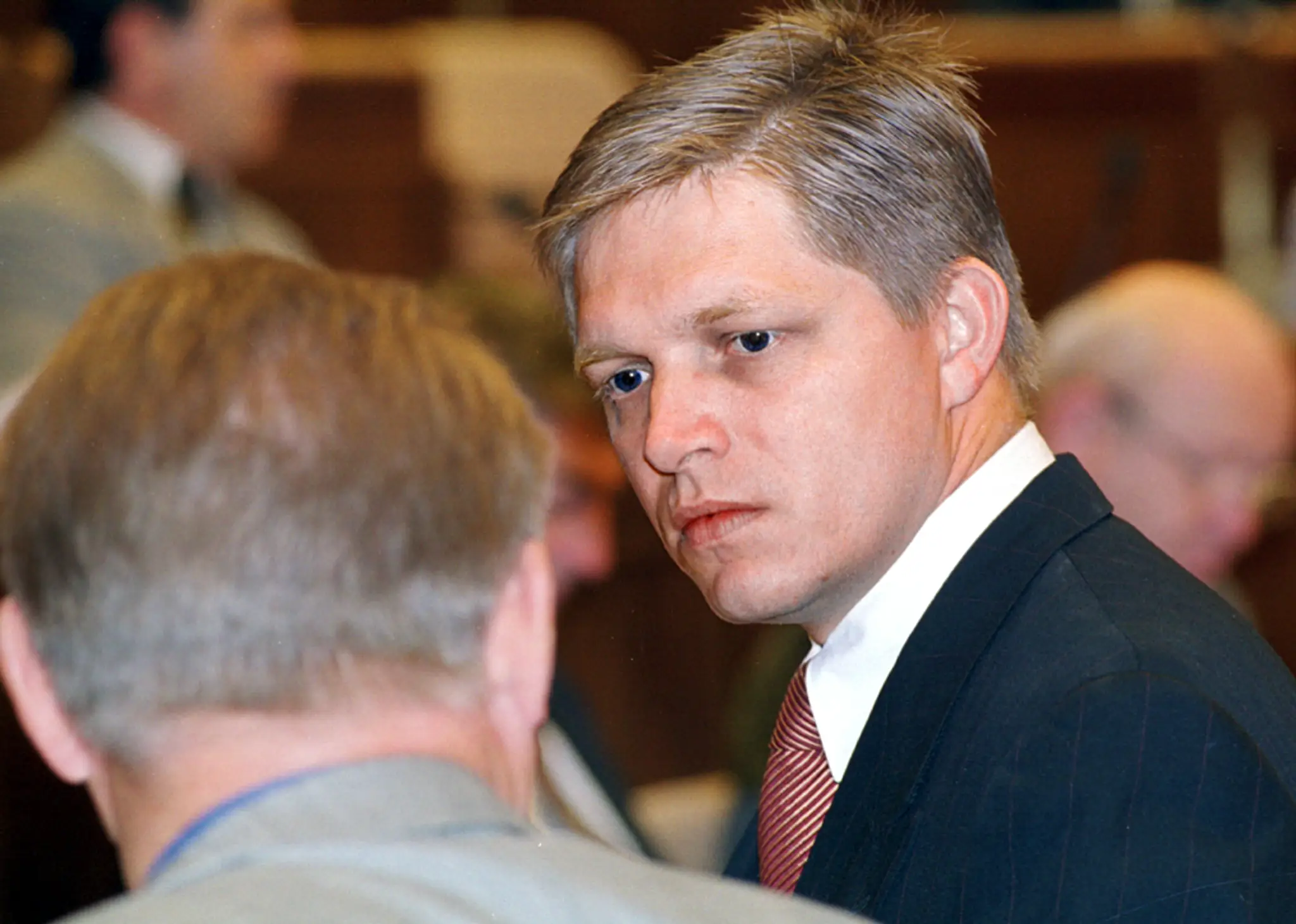 Poslanec Robert Fico  na 17. schôdzi Národnej rady Slovenskej republiky 26. augusta 1999.