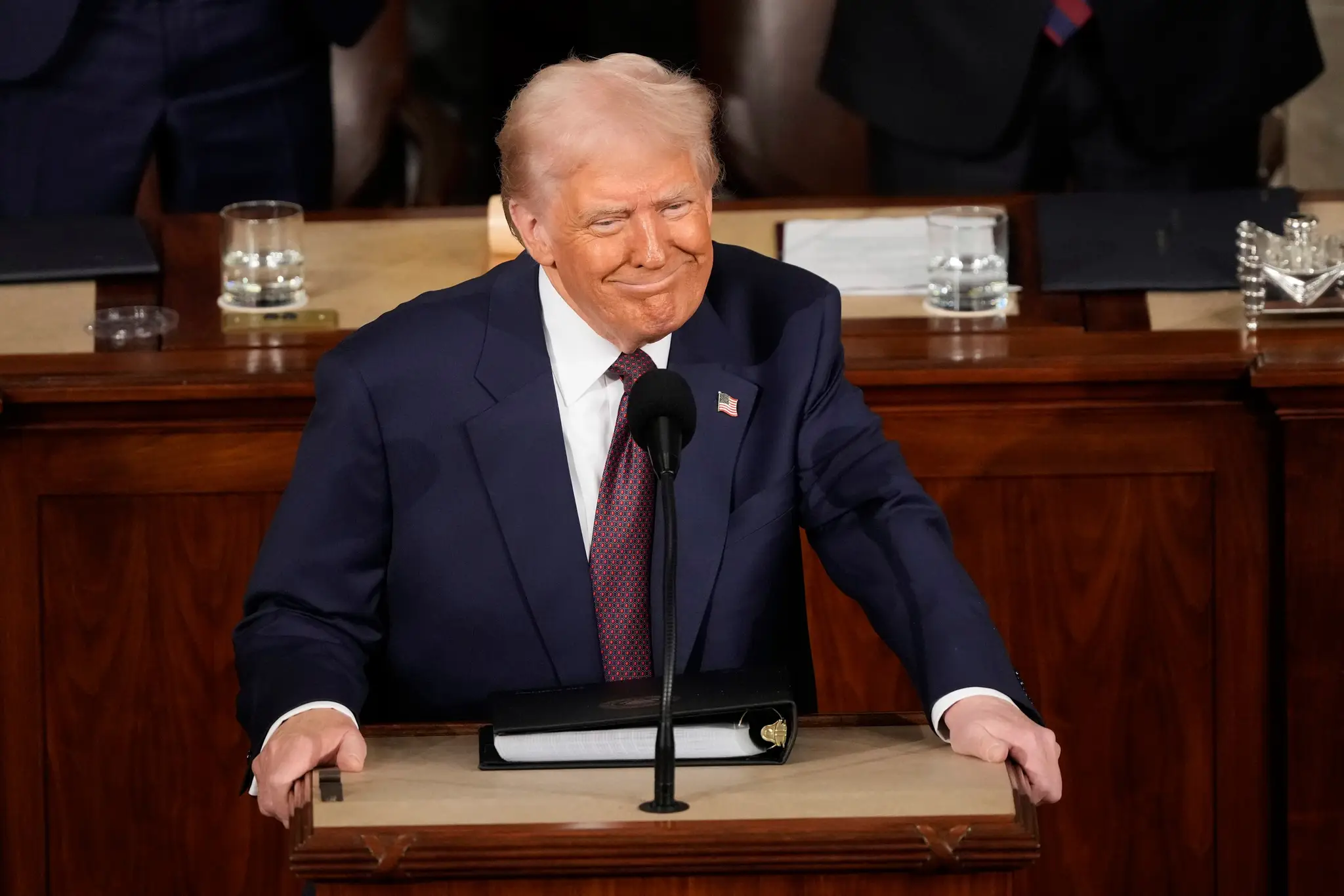 „Amerika je späť a už nebude woke,“ vyhlásil Trump v prejave. Spomenul aj list od Zelenského