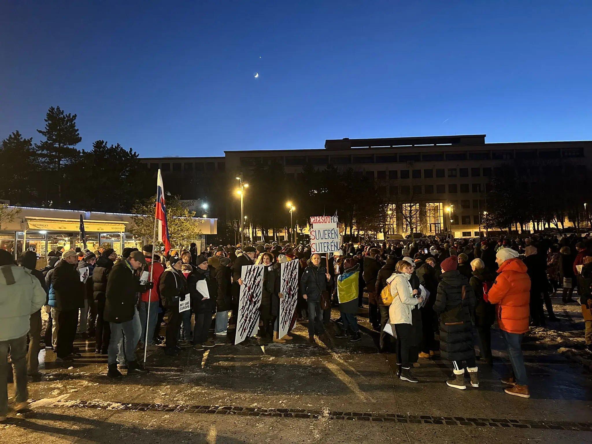 Protest pred Úradom vlády SR (3. 1. 2025)
