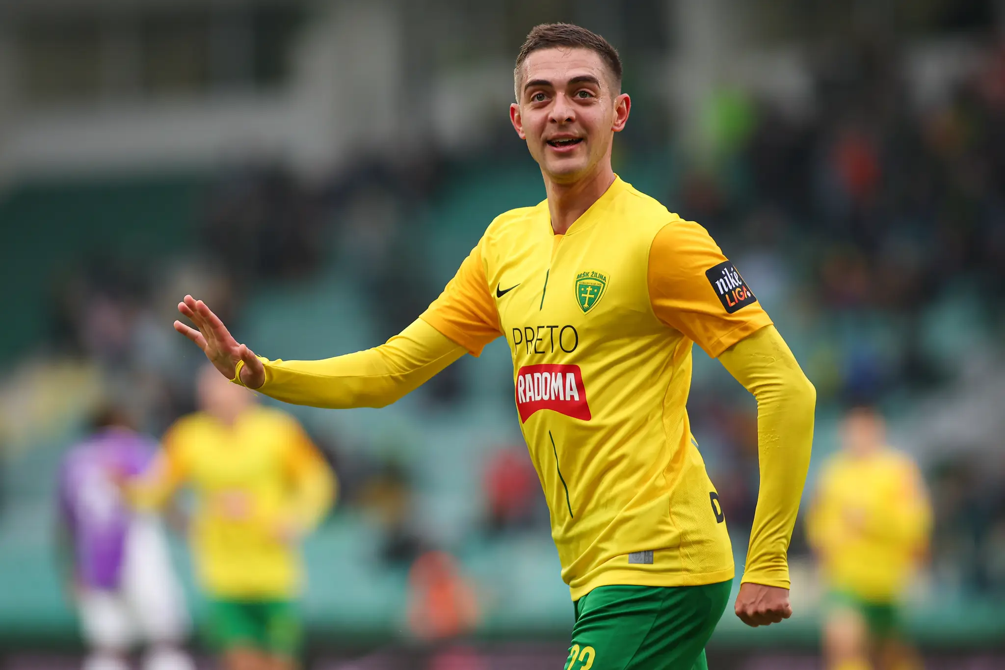 Hráč Žiliny Michal Faško sa raduje z gólu v 19. kole Niké ligy proti Komárnu.