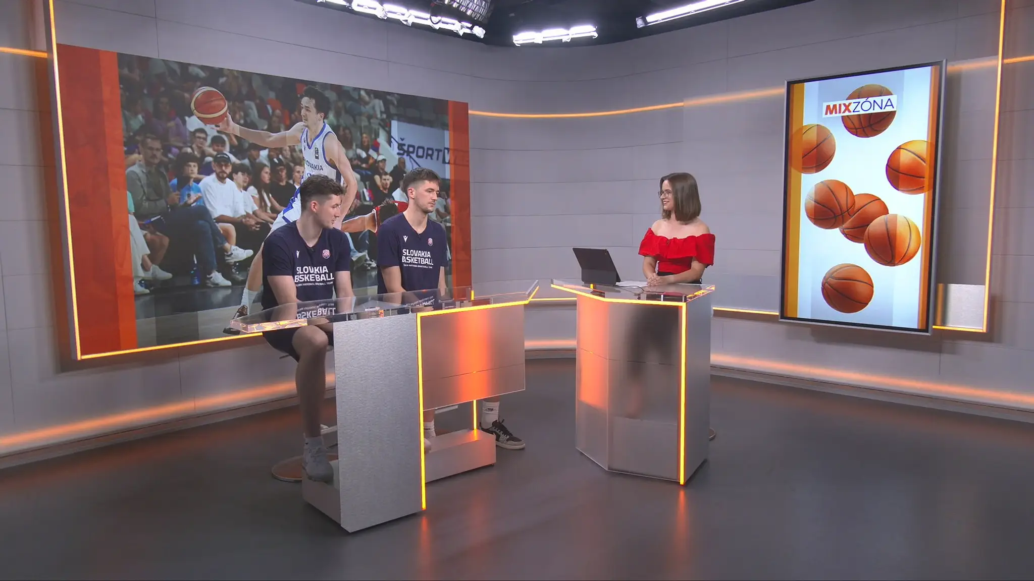 Bratia Matúš a Timotej Malovcovci v štúdiu TN live.