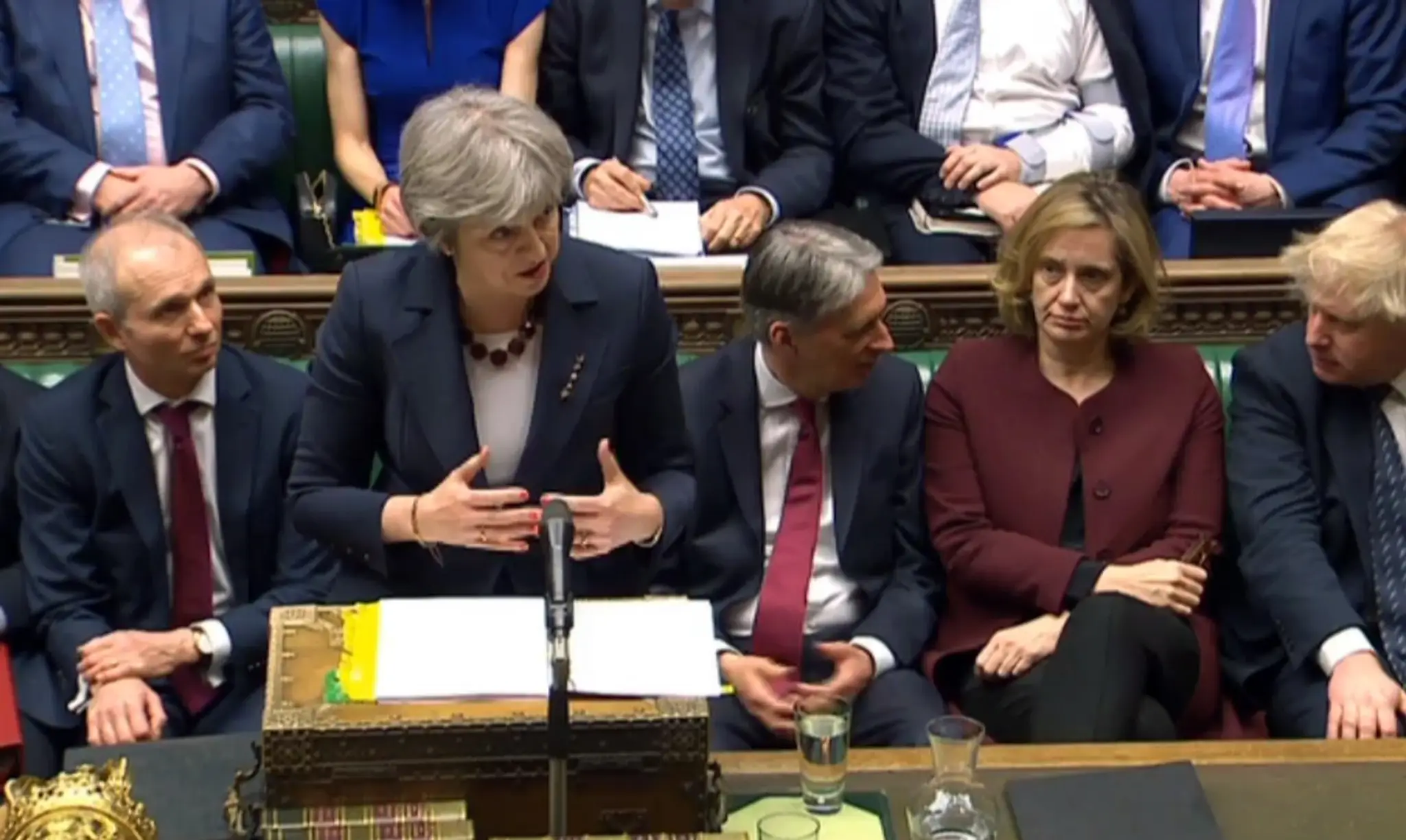 Theresa Mayová obvinila Rusko z pokusu o vraždu Sergeja Skripaľa. 