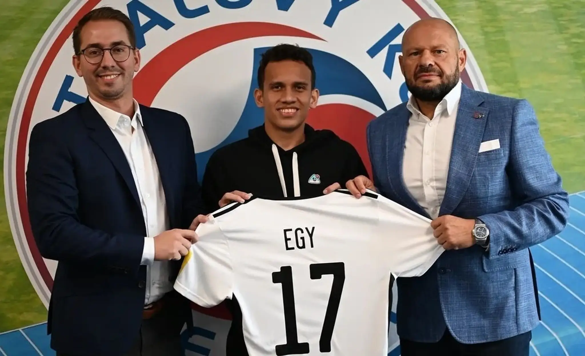 Senicu posilnil reprezentant Indonézie Egy Maulana Vikri.