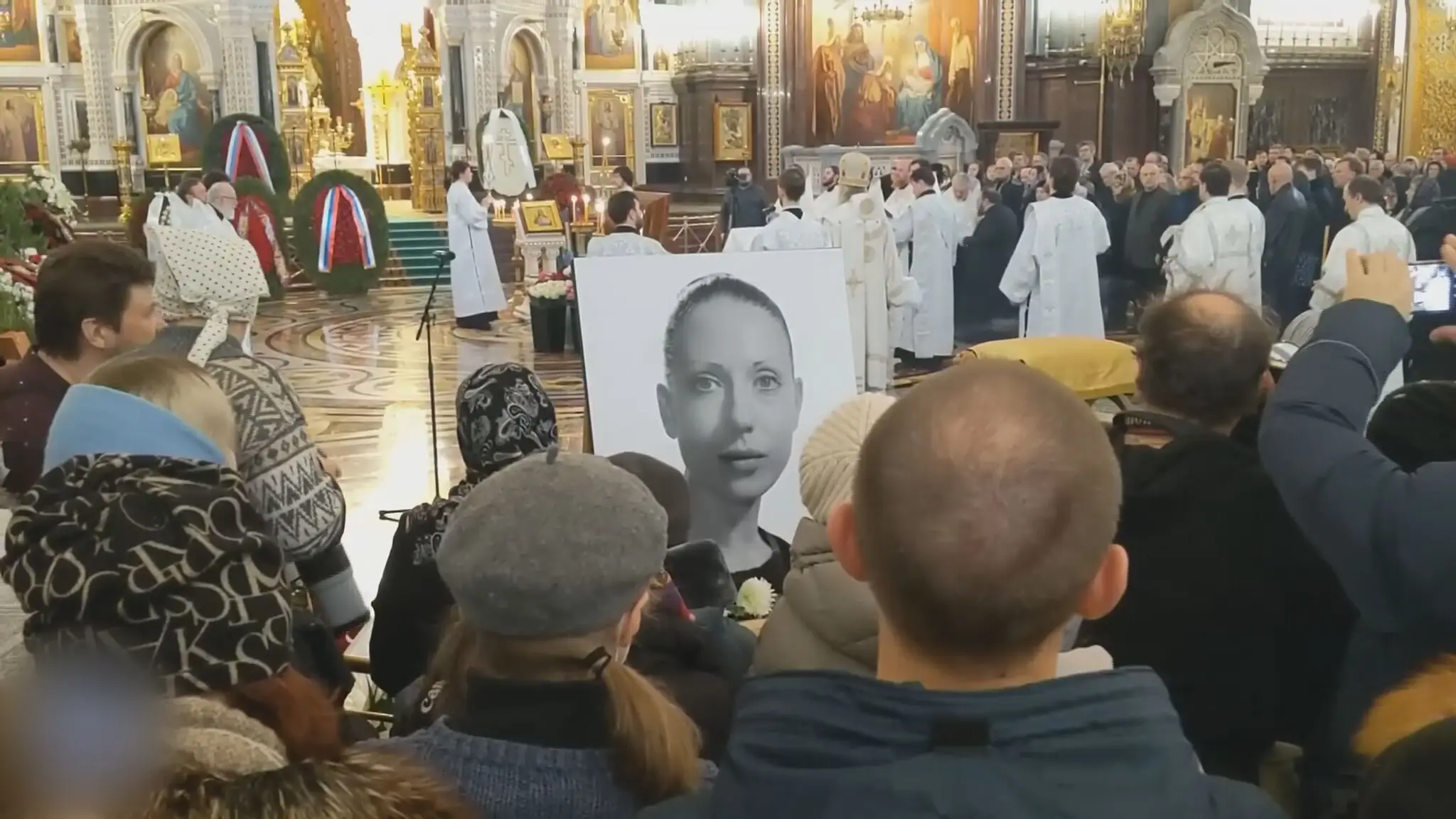Pohreb Inny Čurikovovej.