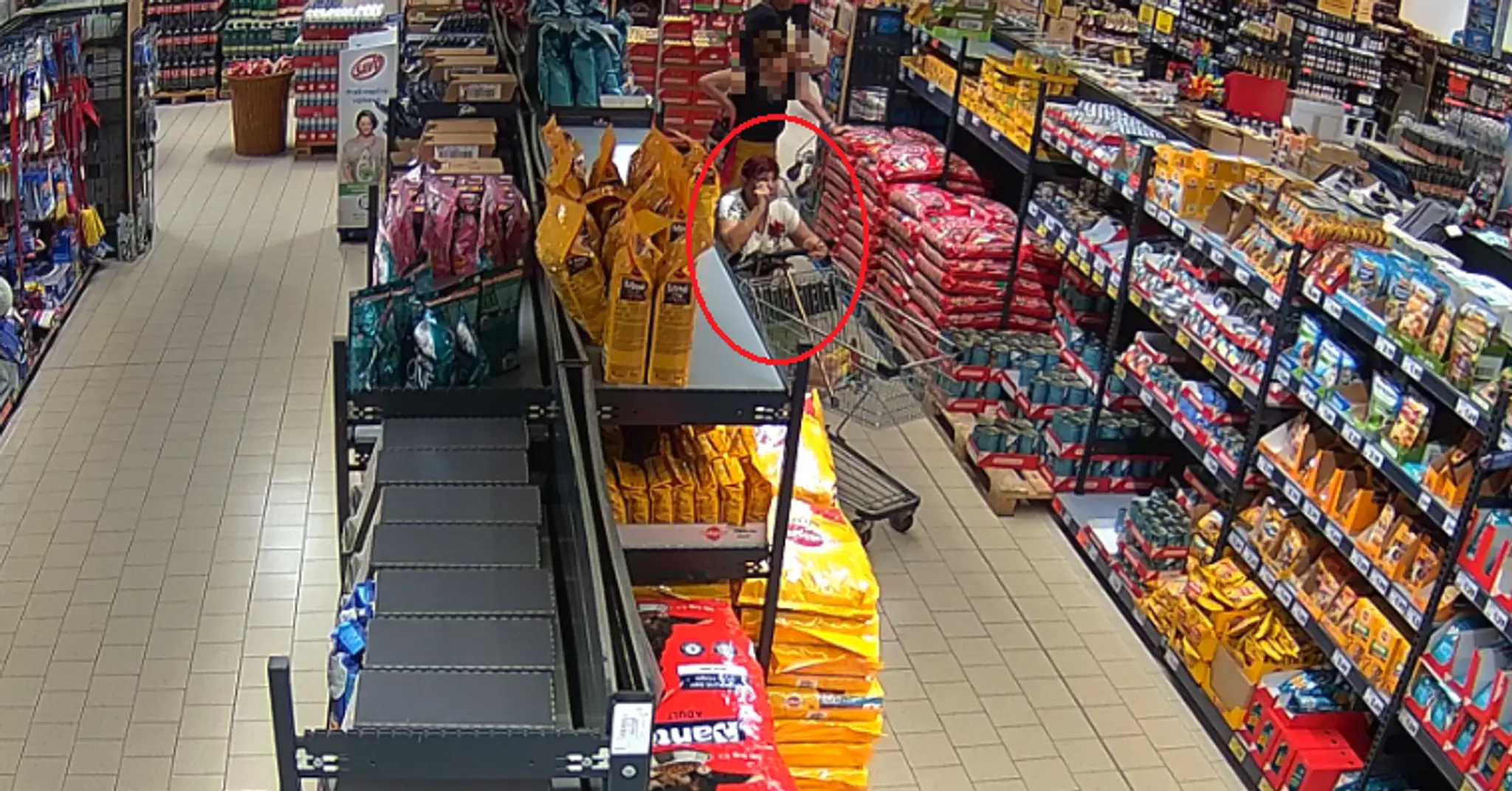 Pátranie po identite ženy na snímke