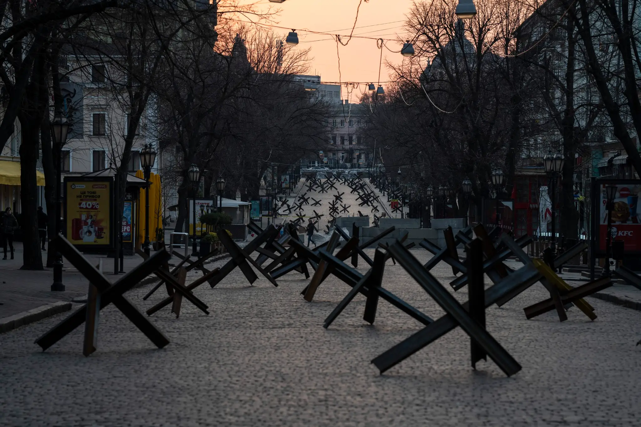 Protitanková bariéra na ceste v Odese.