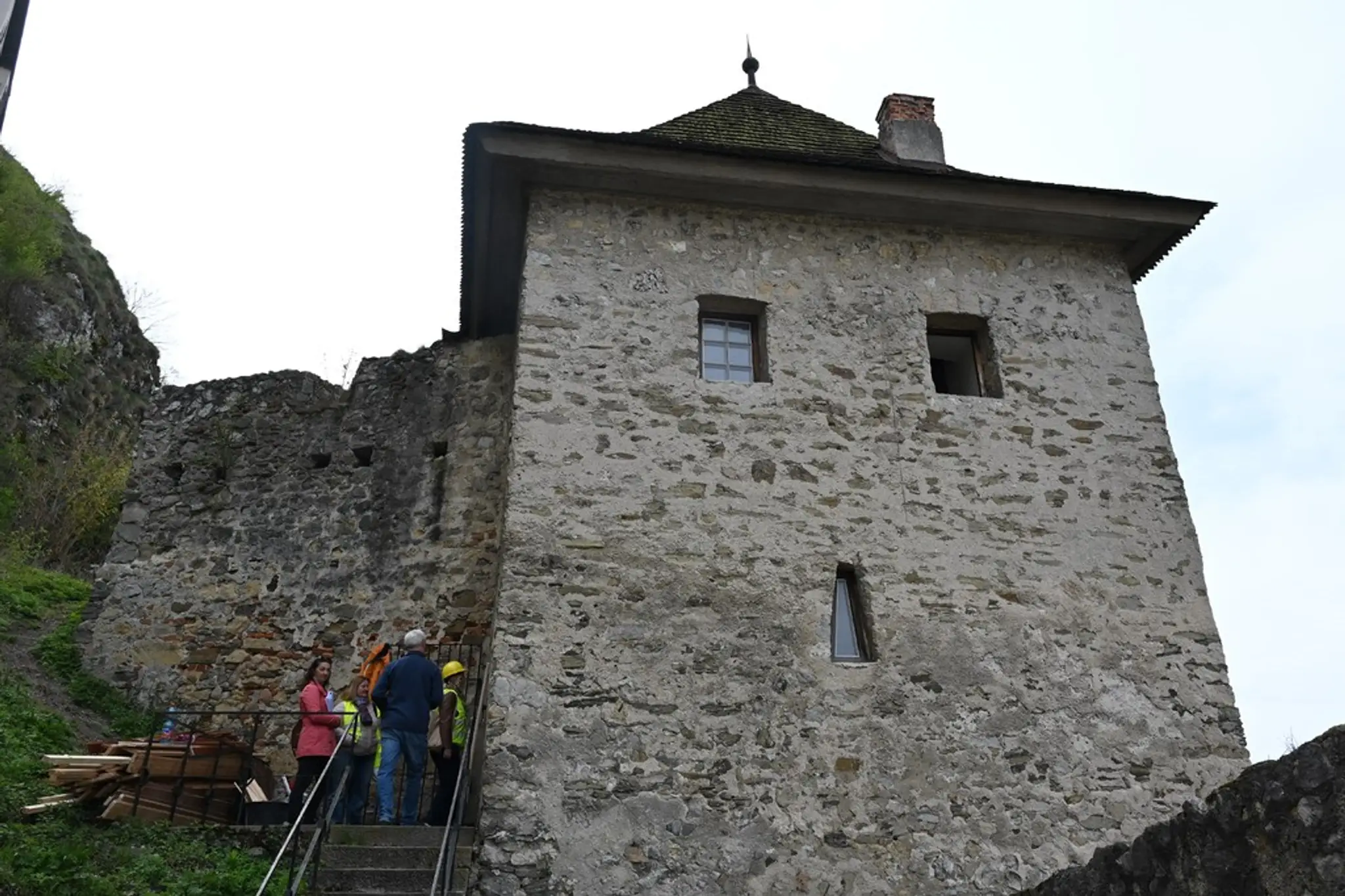 Rekonštrukcia Trenčianskeho hradu.