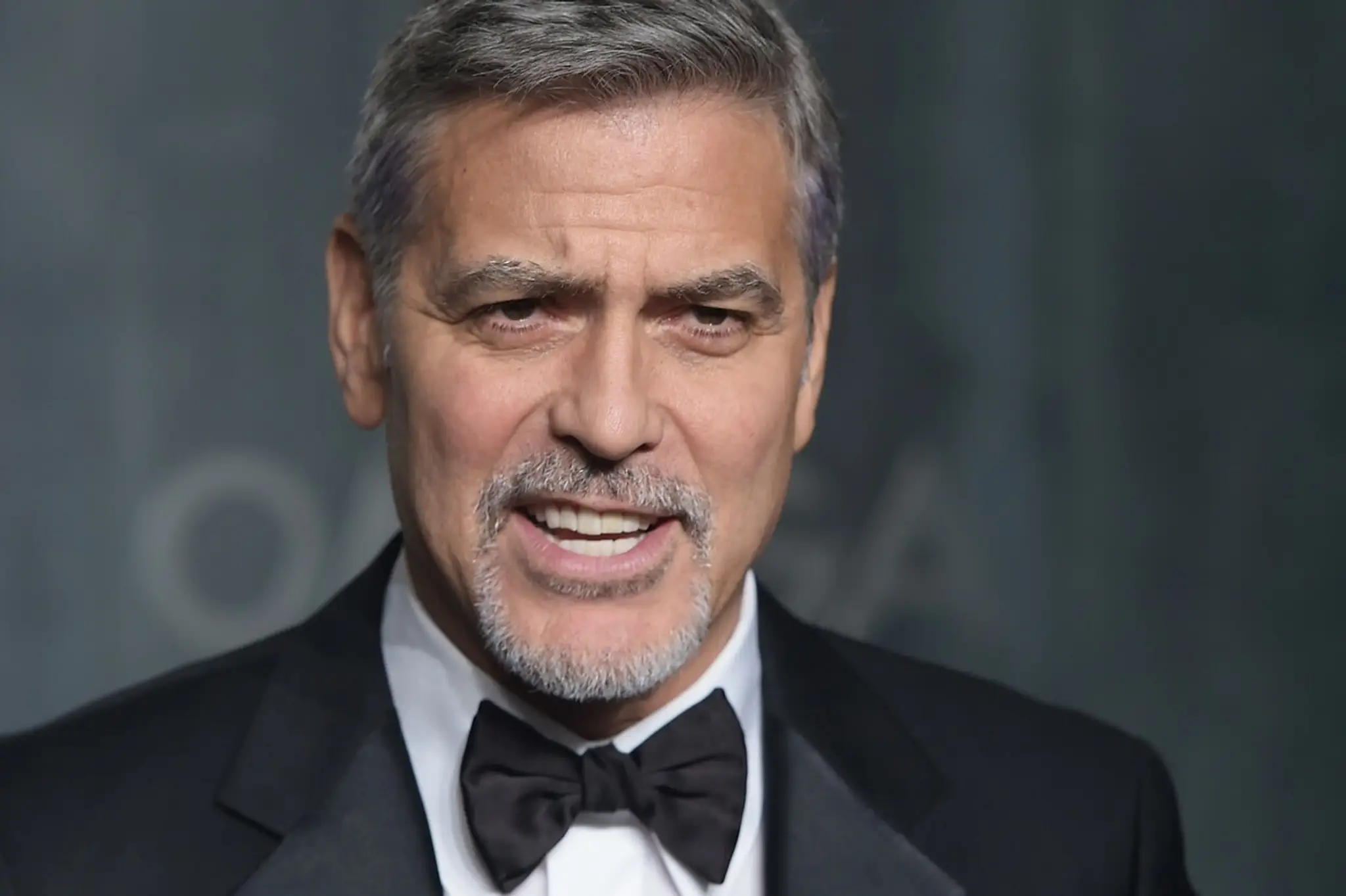 Vytočený George Clooney. Toto vyjde francúzsky magazín poriadne draho