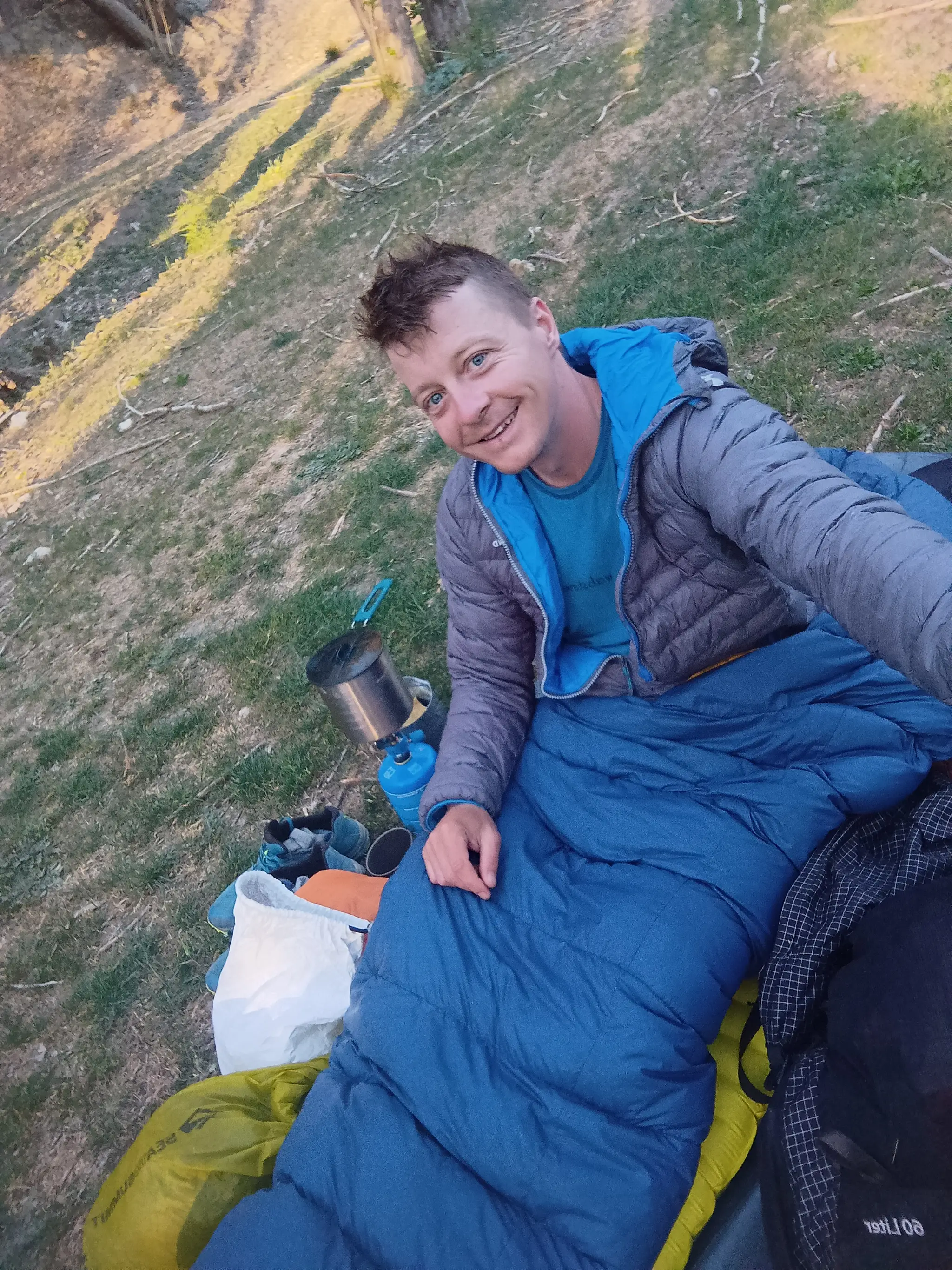 Sedemnásty deň na ceste: Južne od dedinky Alhama de Granada, uprostred lesa.