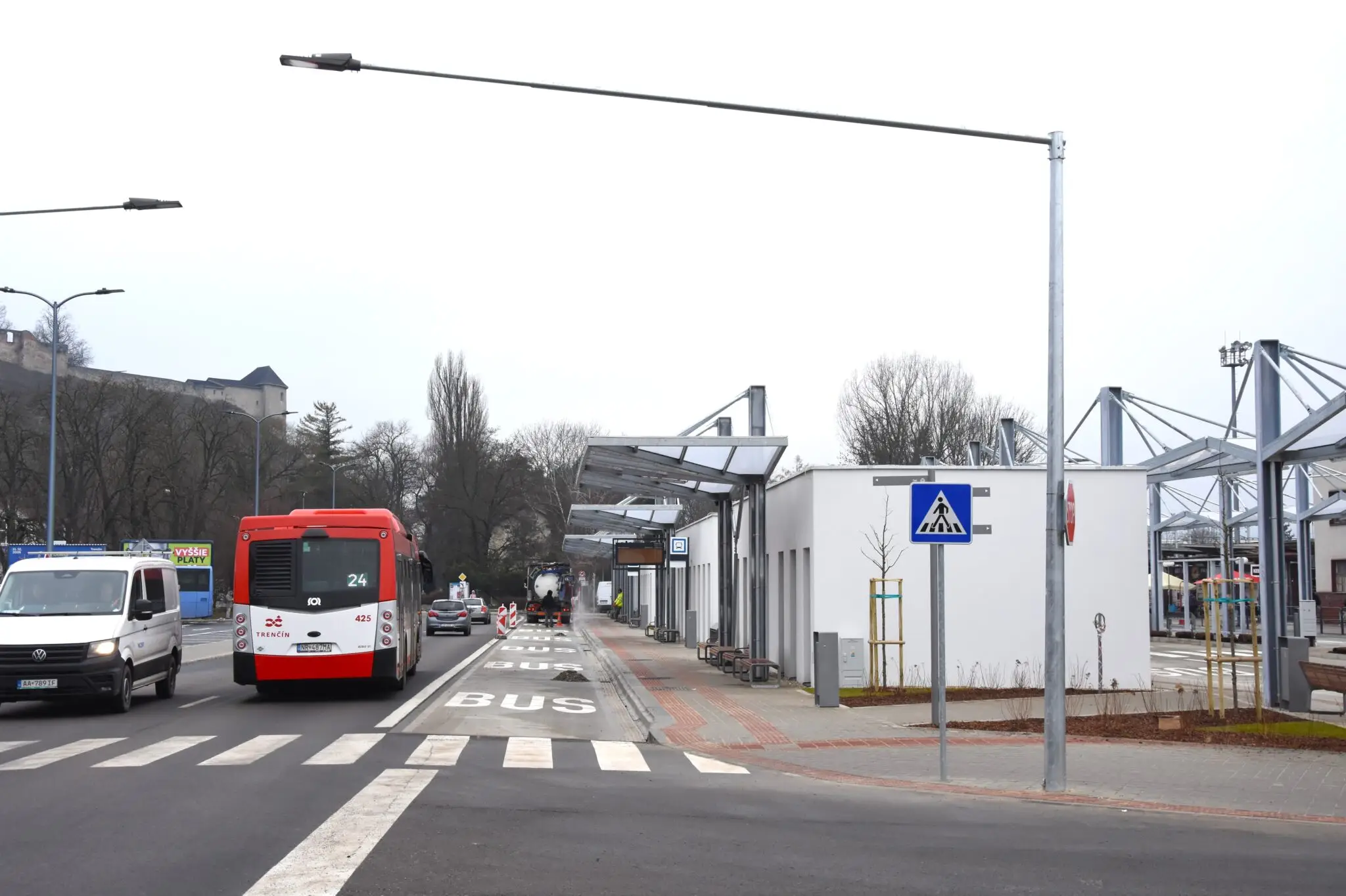 Vynovená autobusová stanica v Trenčíne.