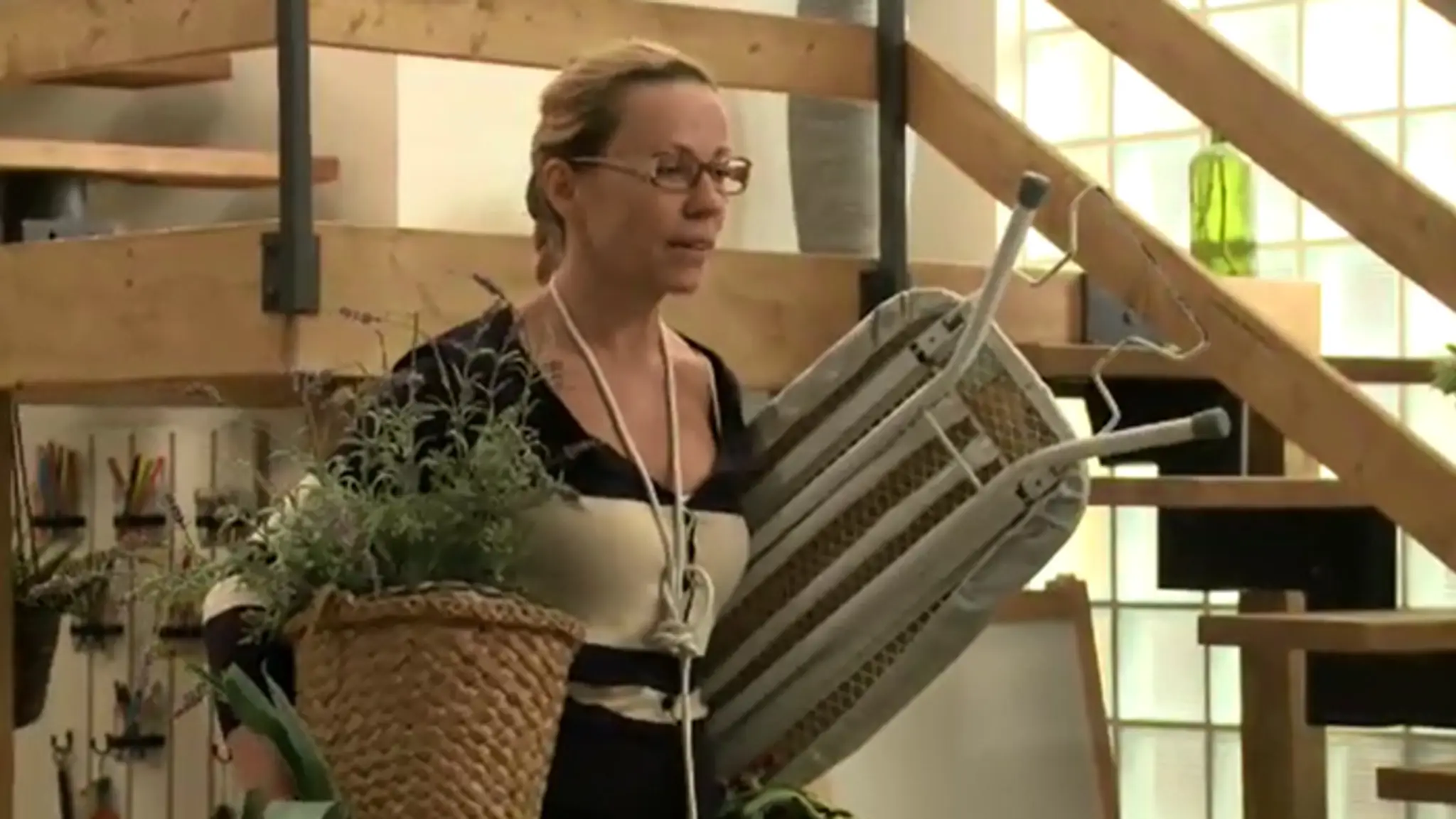 Diana Mórová v skeč šou Kredenc