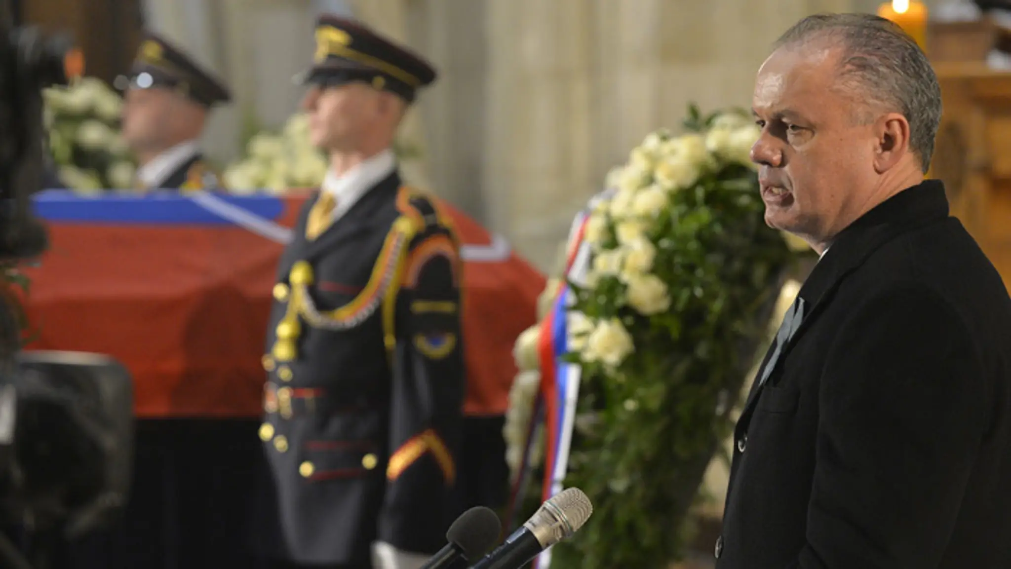 Prezident Andrej Kiska na zádušnej sv. omši za Michala Kováča.