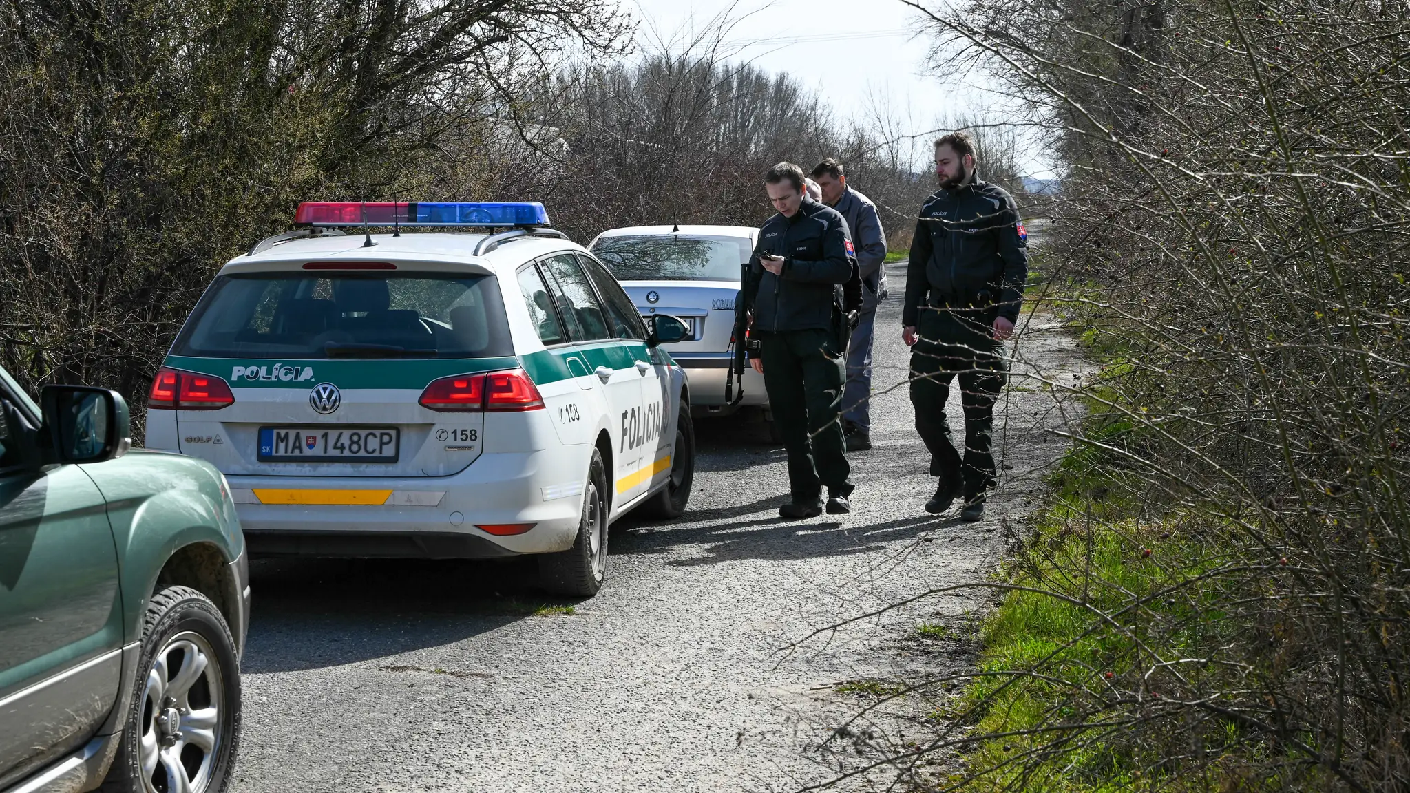 Na miesto prišli zasahovať aj policajti.