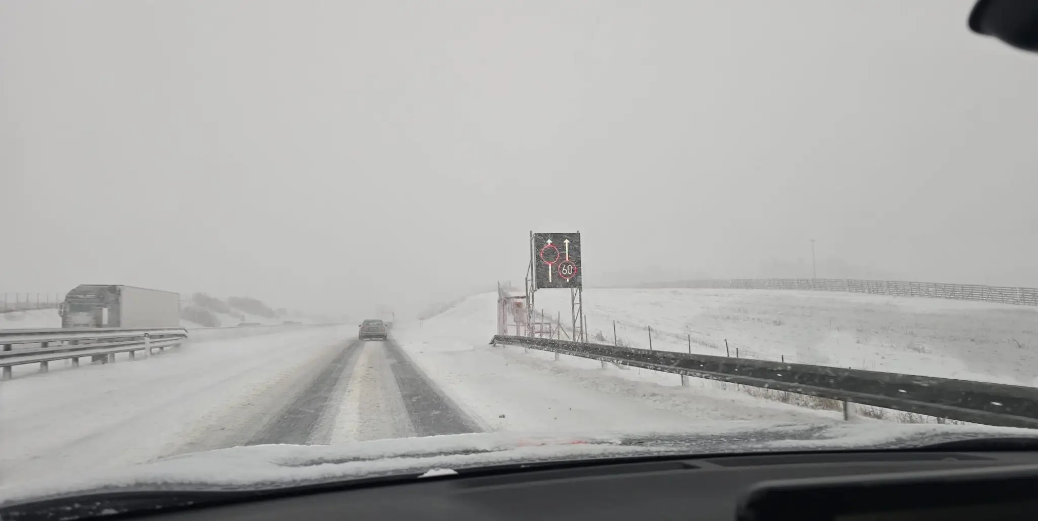 Zasnežené cesty.