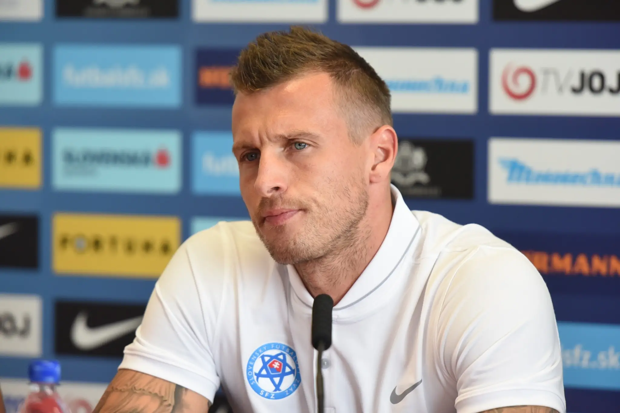Ján Ďurica počas tlačovej konferencie pred zápasom kvalifikácie Majstrovstiev sveta 2018 skupiny F Slovensko - Anglicko v Trnave