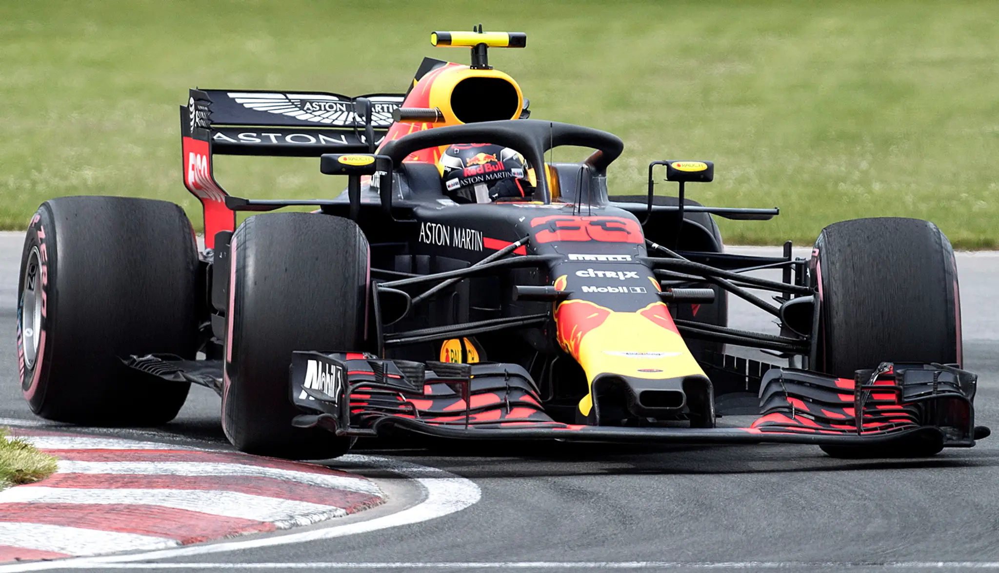Pilot Red Bullu Max Verstappen na archívnej snímke.