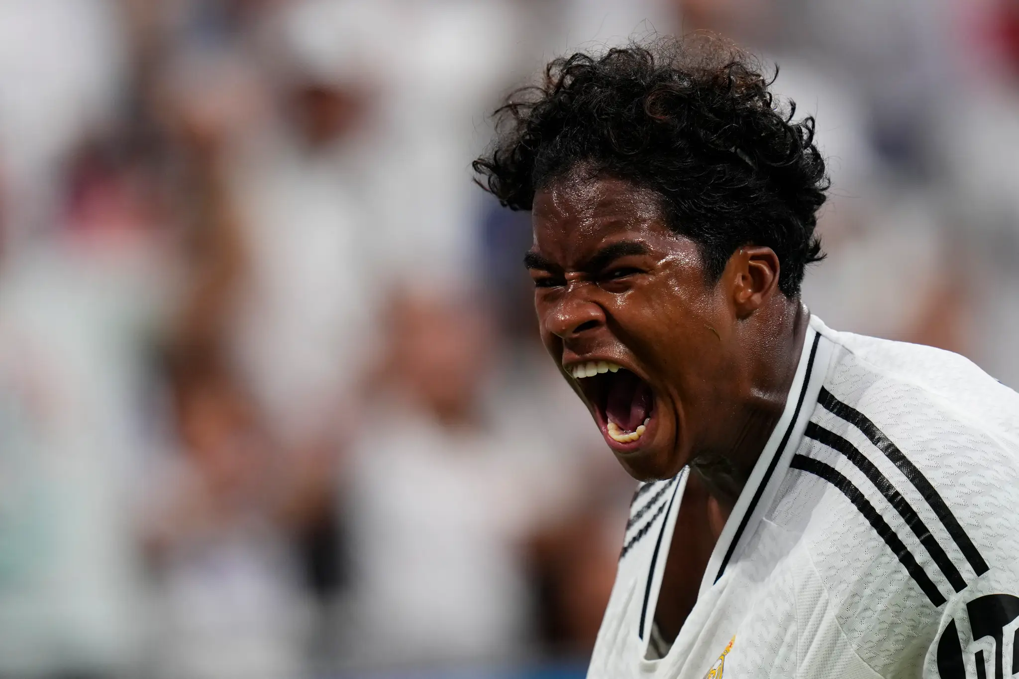 Futbalista Realu Madrid Endrick sa teší z gólu.