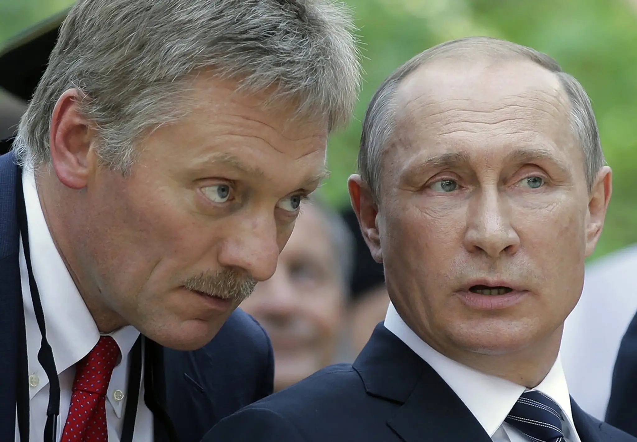Dmitrij Peskov a Vladimir Putin