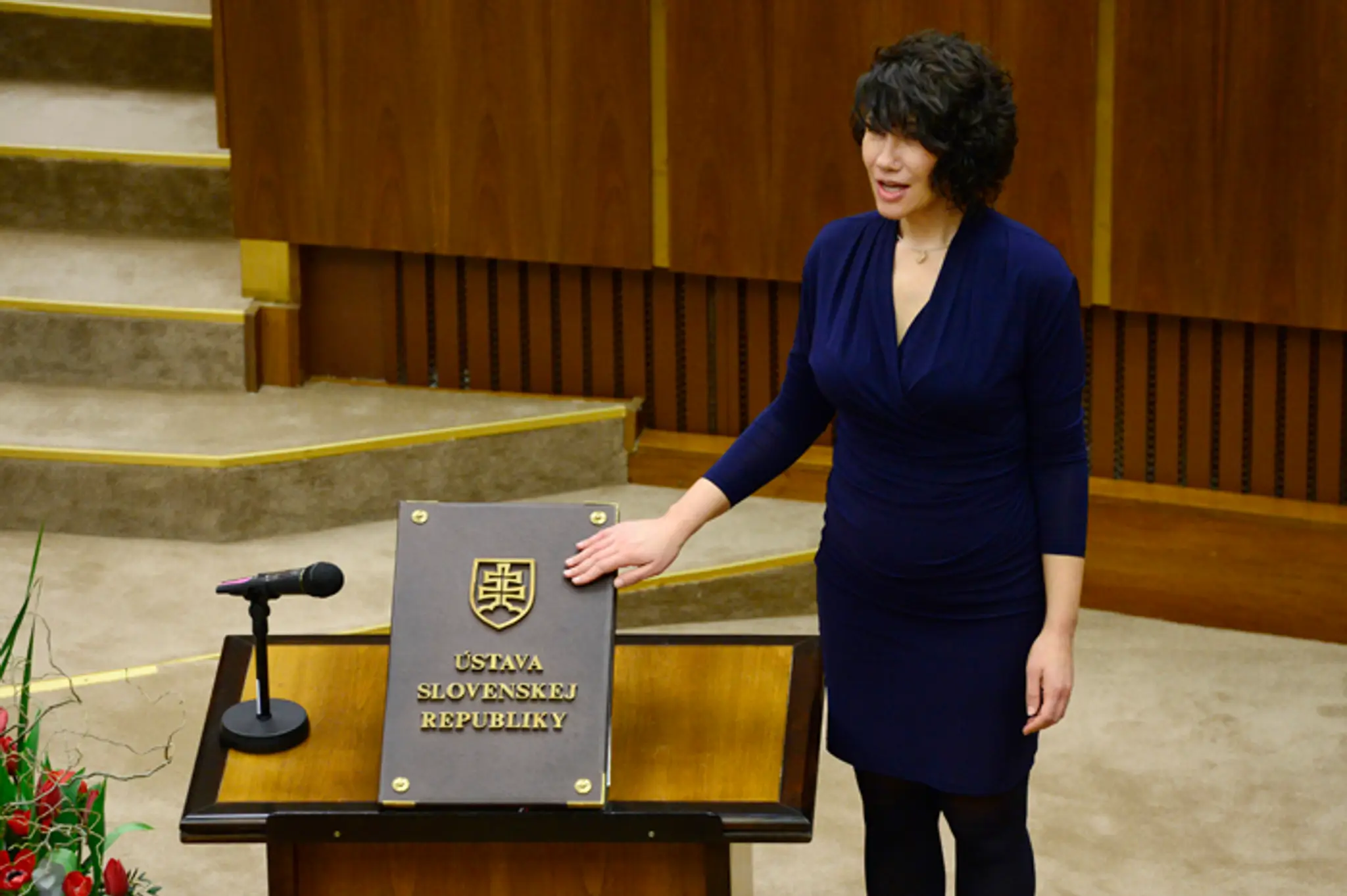  Lucia Nicholsonová (SaS) skladá poslanecký sľub.