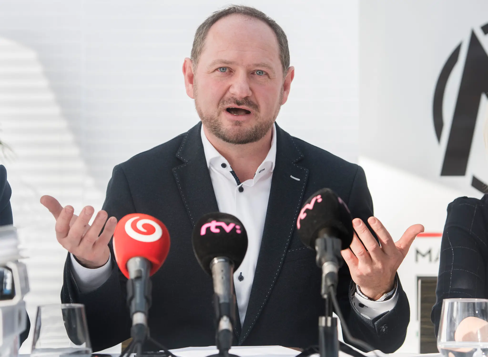 Kráľ stejkov Salt Bae..jpg