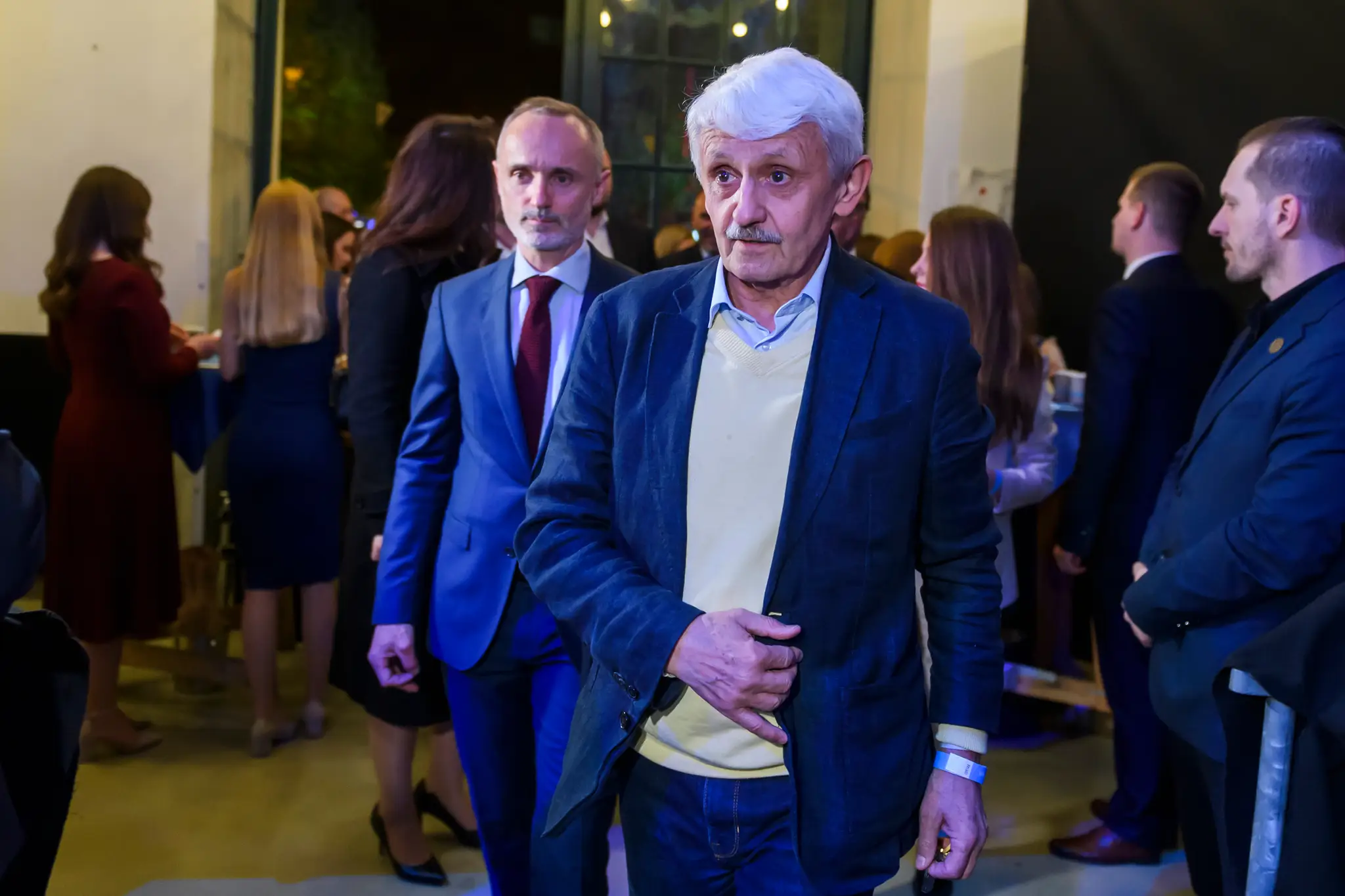Mikuláš Dzurinda vo volebnej centrále Ivana Korčoka