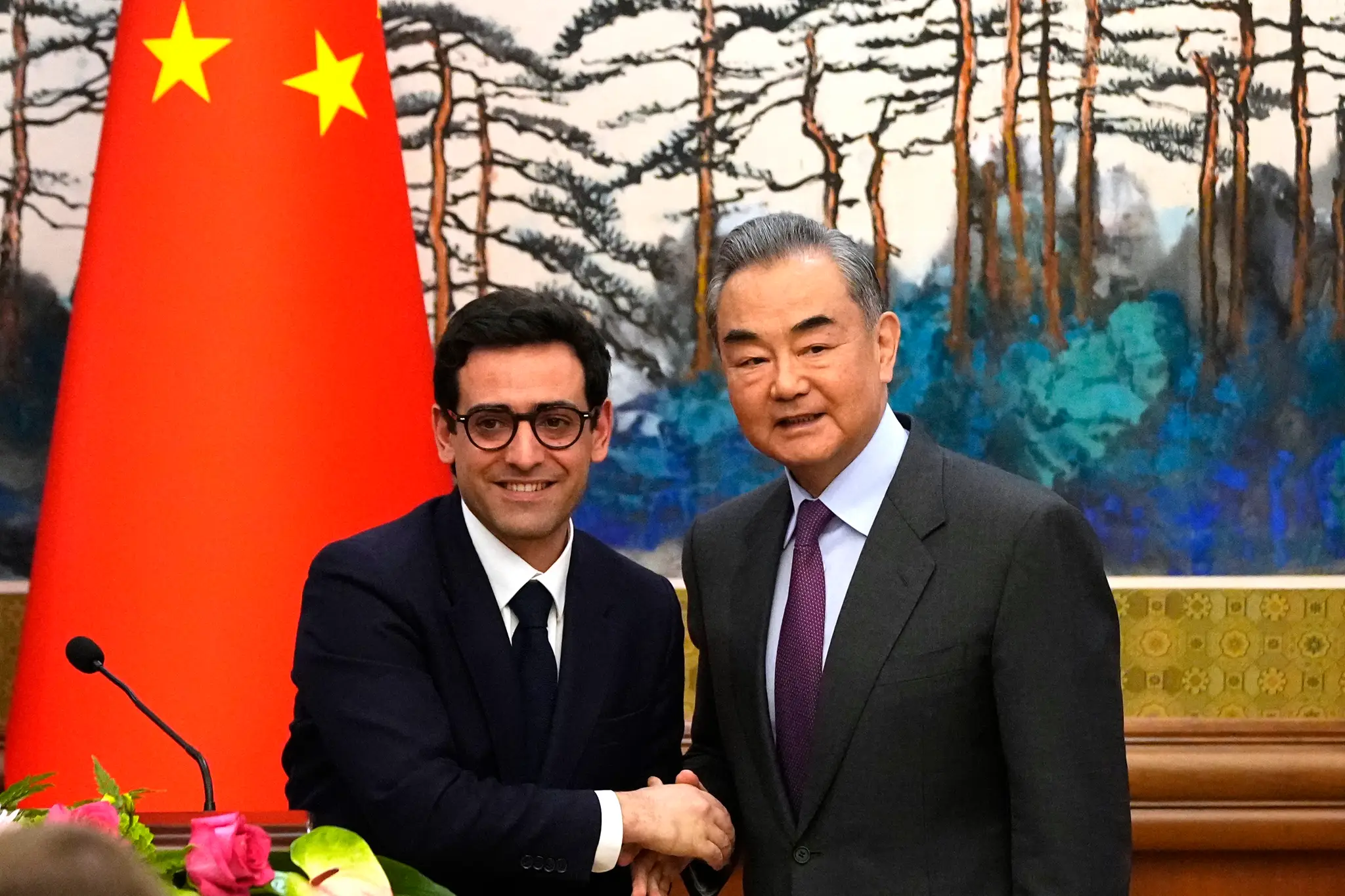 Stéphane Séjourné a Wang I.