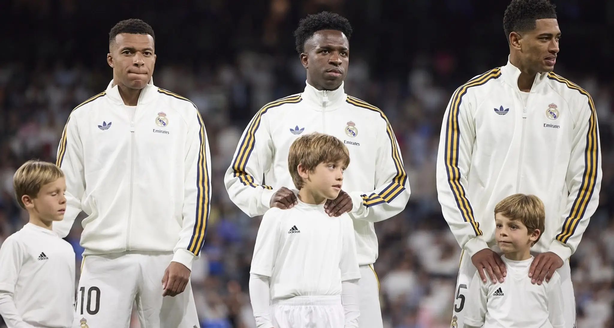 Opustí Vinícius (uprostred) Real Madrid?