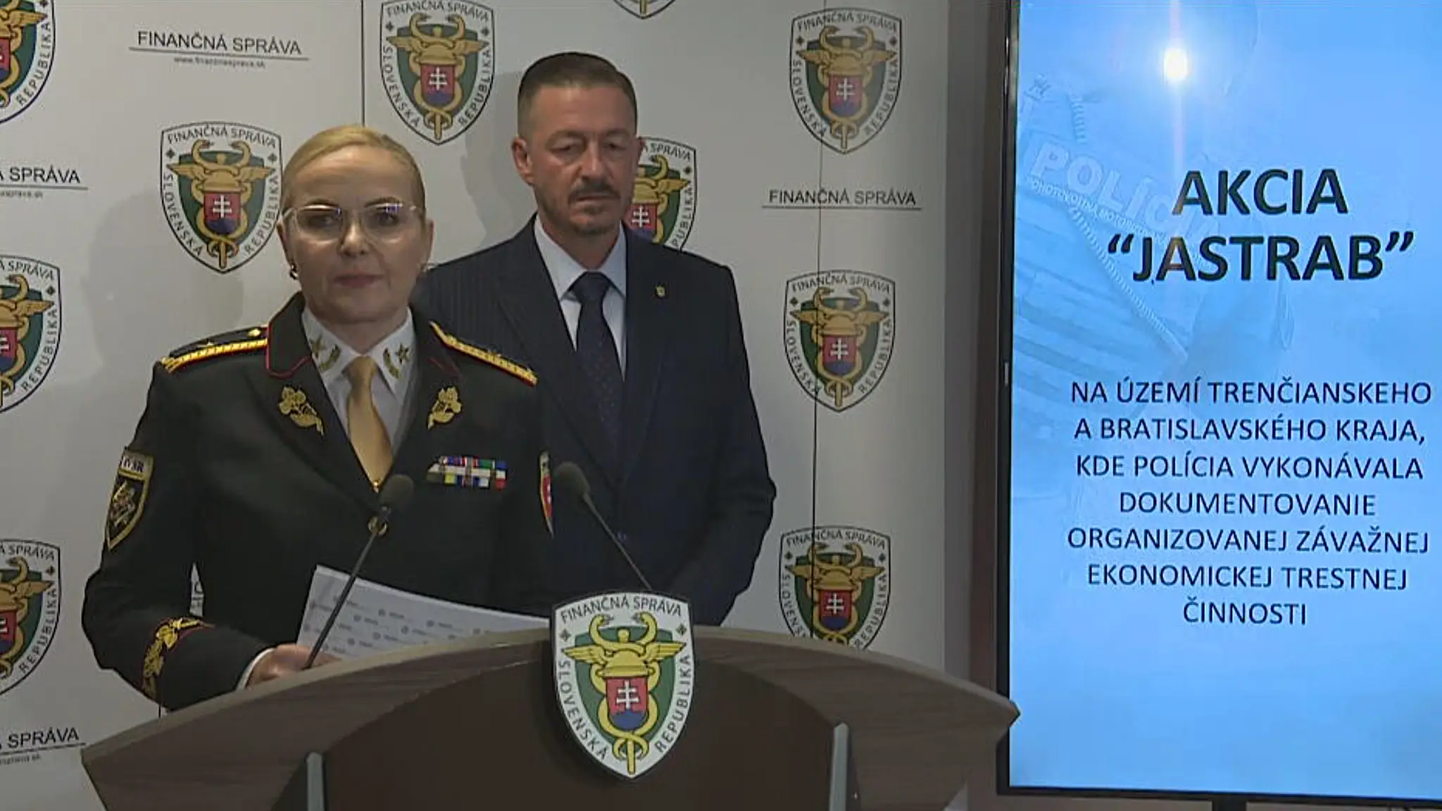 Prezident finančnej správy Jozef Kiss a prezidentka Policajného zboru Jana Maškarová.