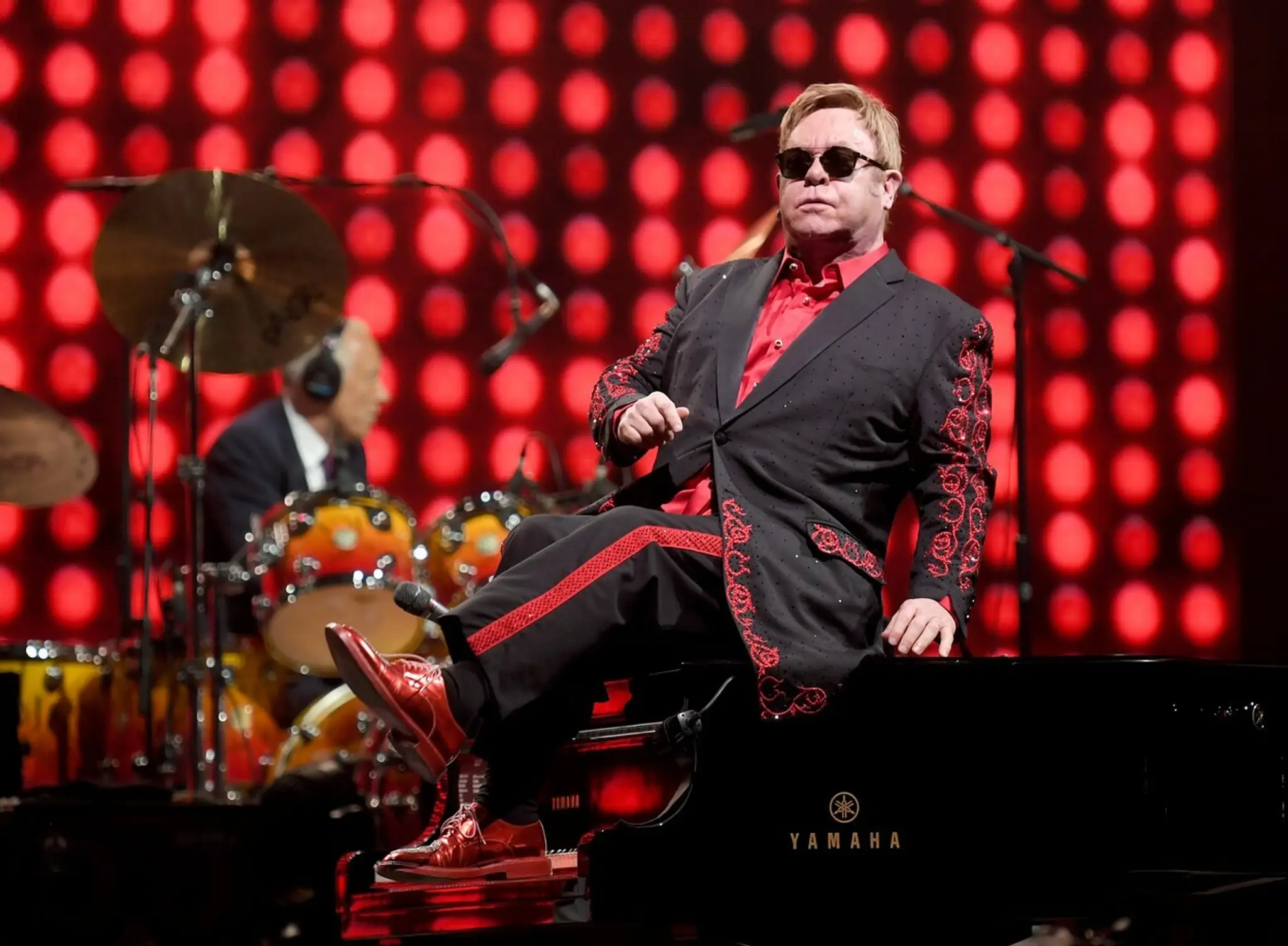 Elton John skončil v nemocnici. S nebezpečnou infekciou, ktorá môže zabíjať