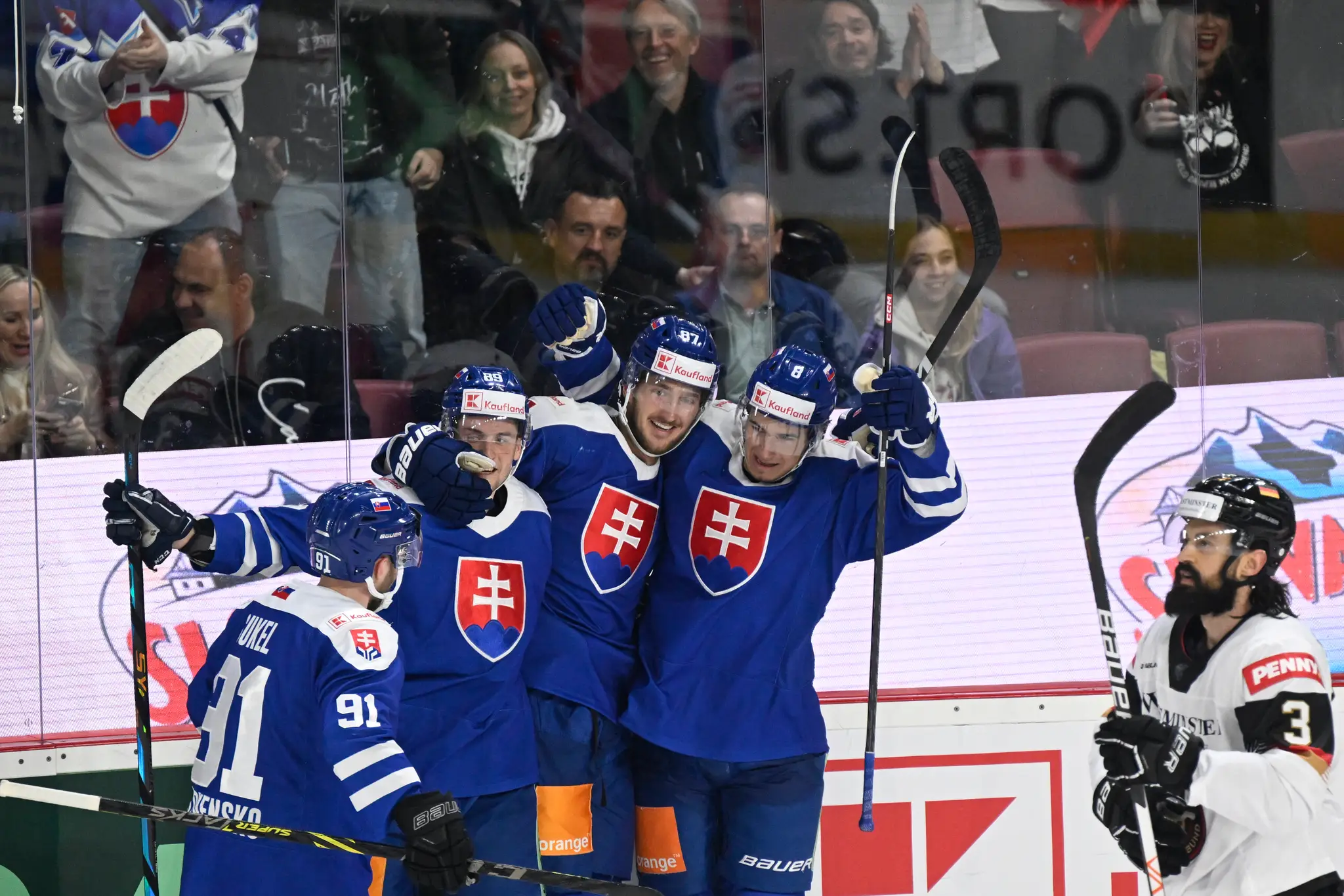 Na snímke hráči Slovenska, zľava Matúš Sukeľ, Adrián Holešinský, Pavol Regenda a Martin Chromiak oslavujú gól.