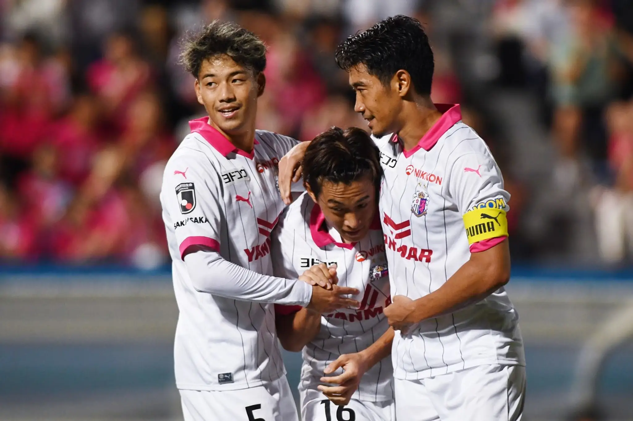 Hráči Yokohama FC