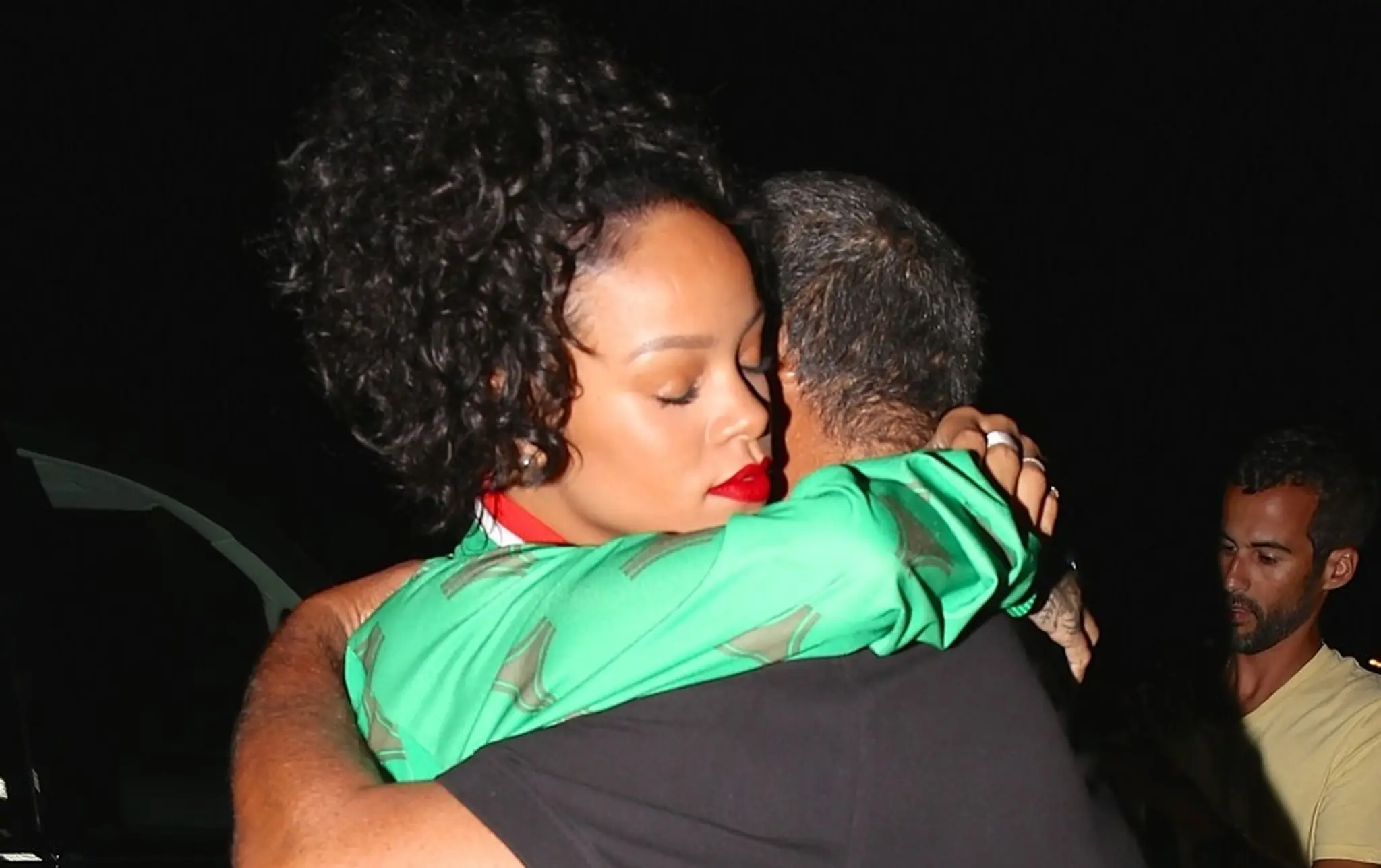 Rihanna v objatí s otcom Ronaldom