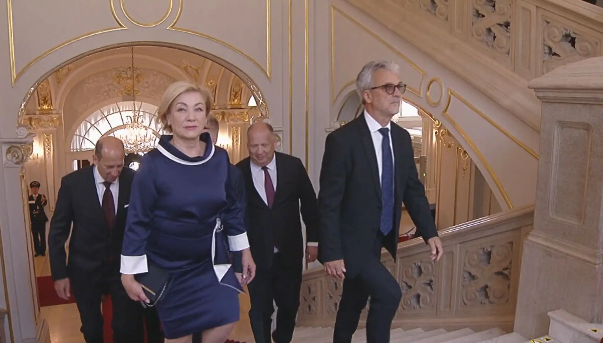 Príchod hostí do Reduty. 