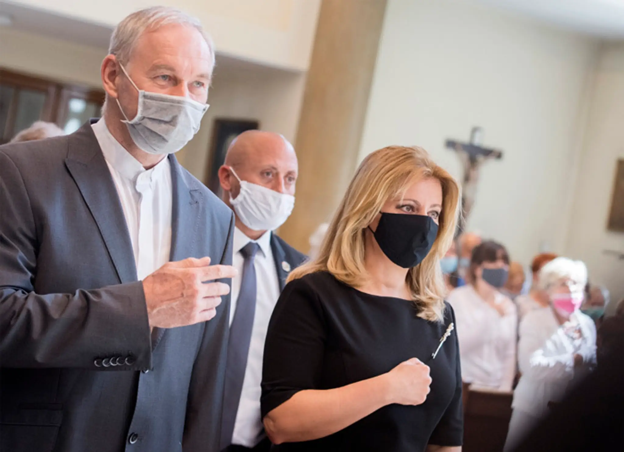 Zuzana Čaputová prichádza na sv. omšu do Kostola sv. Margity v bratislavskom Lamači.