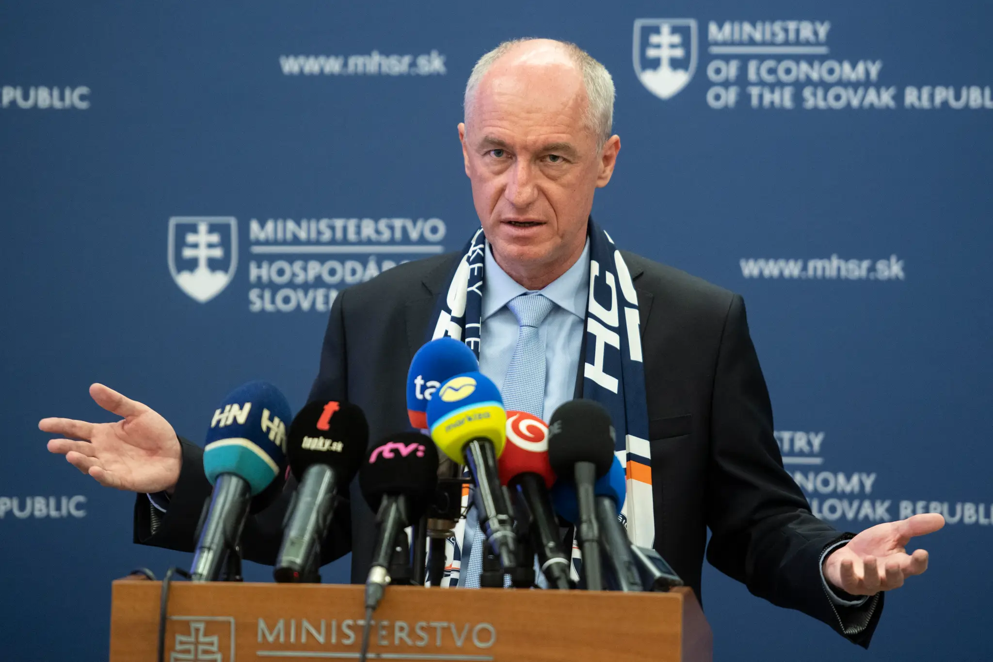 Dočasne poverený minister hospodárstva SR Karel Hirman, 24. apríla 2023 v Bratislave.