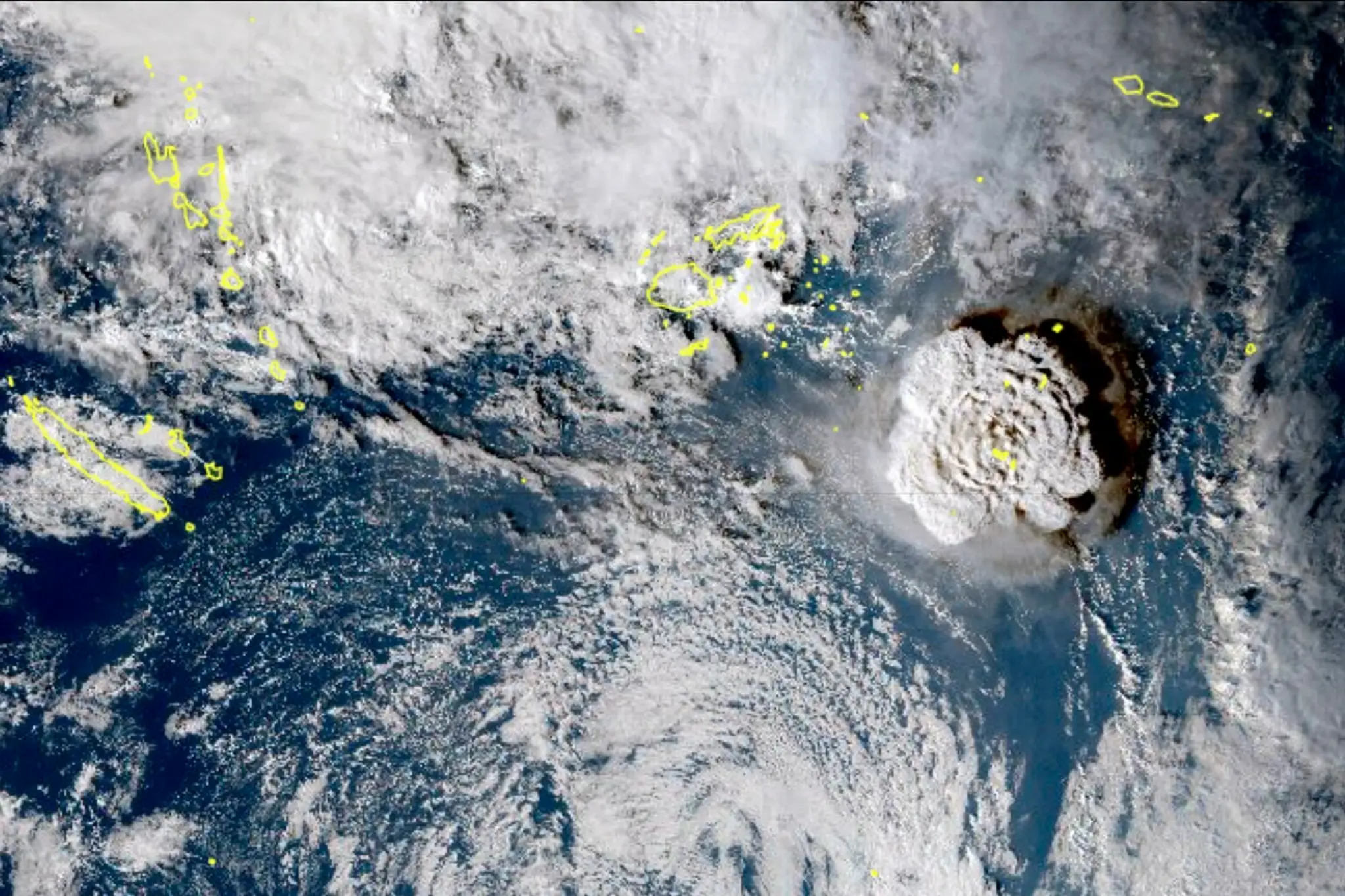 Satelitná snímka erupcia podmorského vulkánu na tichomorskom ostrovnom štáte Tonga.