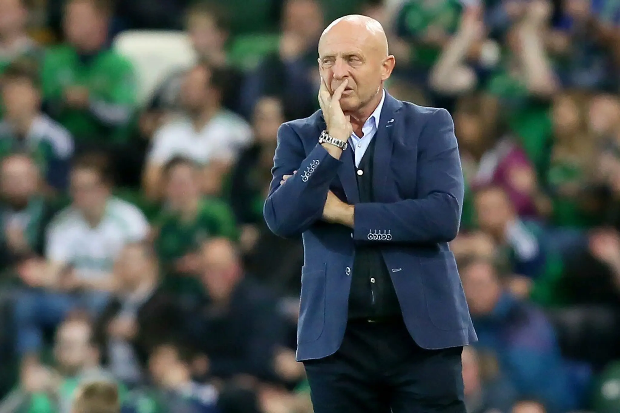Tréner českej futbalovej reprezentácie Karel Jarolím počas zápasi Sev. Írsko - Česko.