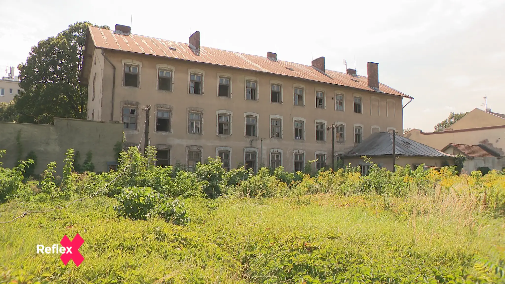 Z honosnej nehnuteľnosti ruina s neprispôsobivými občanmi