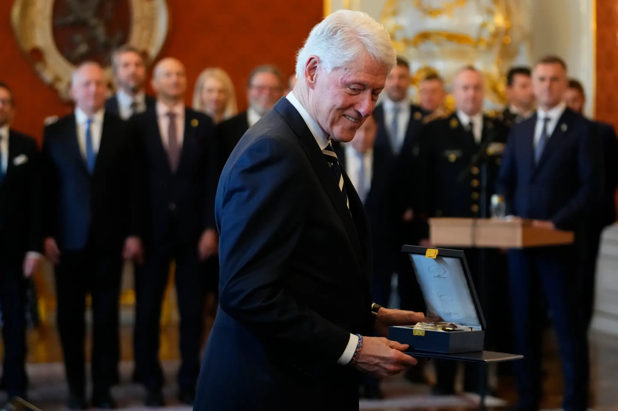 Bill Clinton v Prahe.