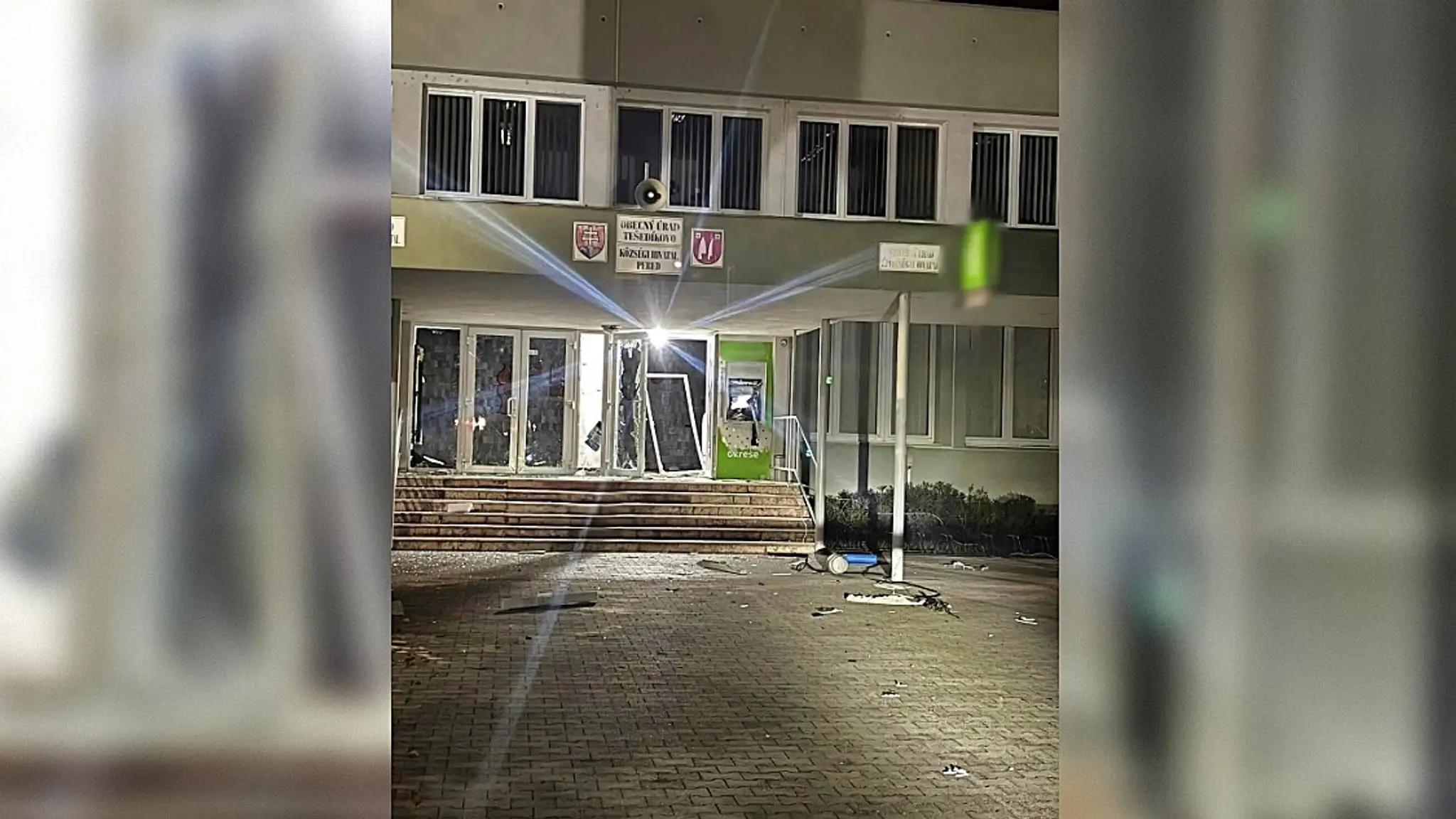 Polícia má páchateľov výbuchu bankomatu v Tešedíkove. 