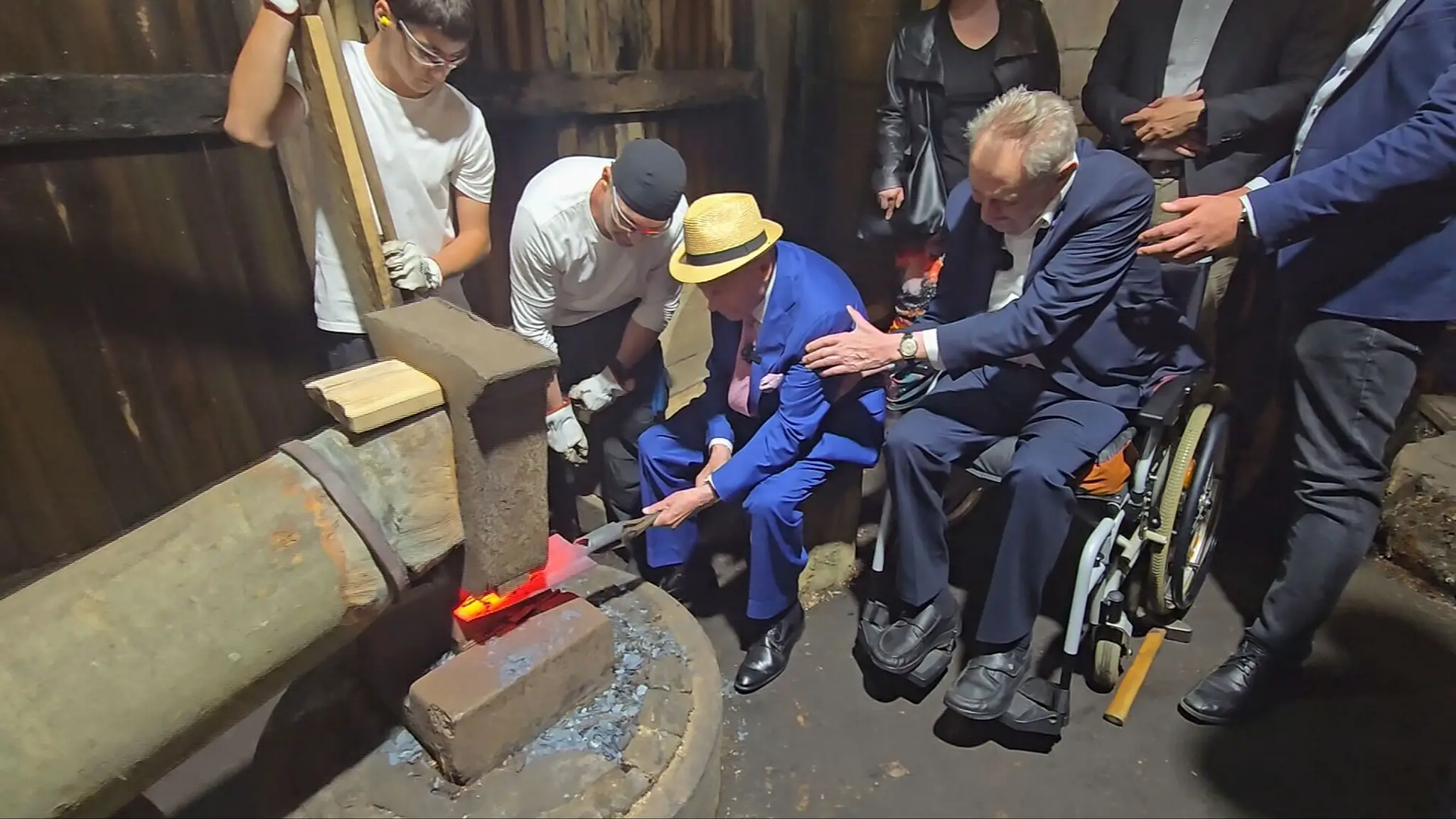Rudolf Schuster a Miloš Zeman v Medzevskom hámri