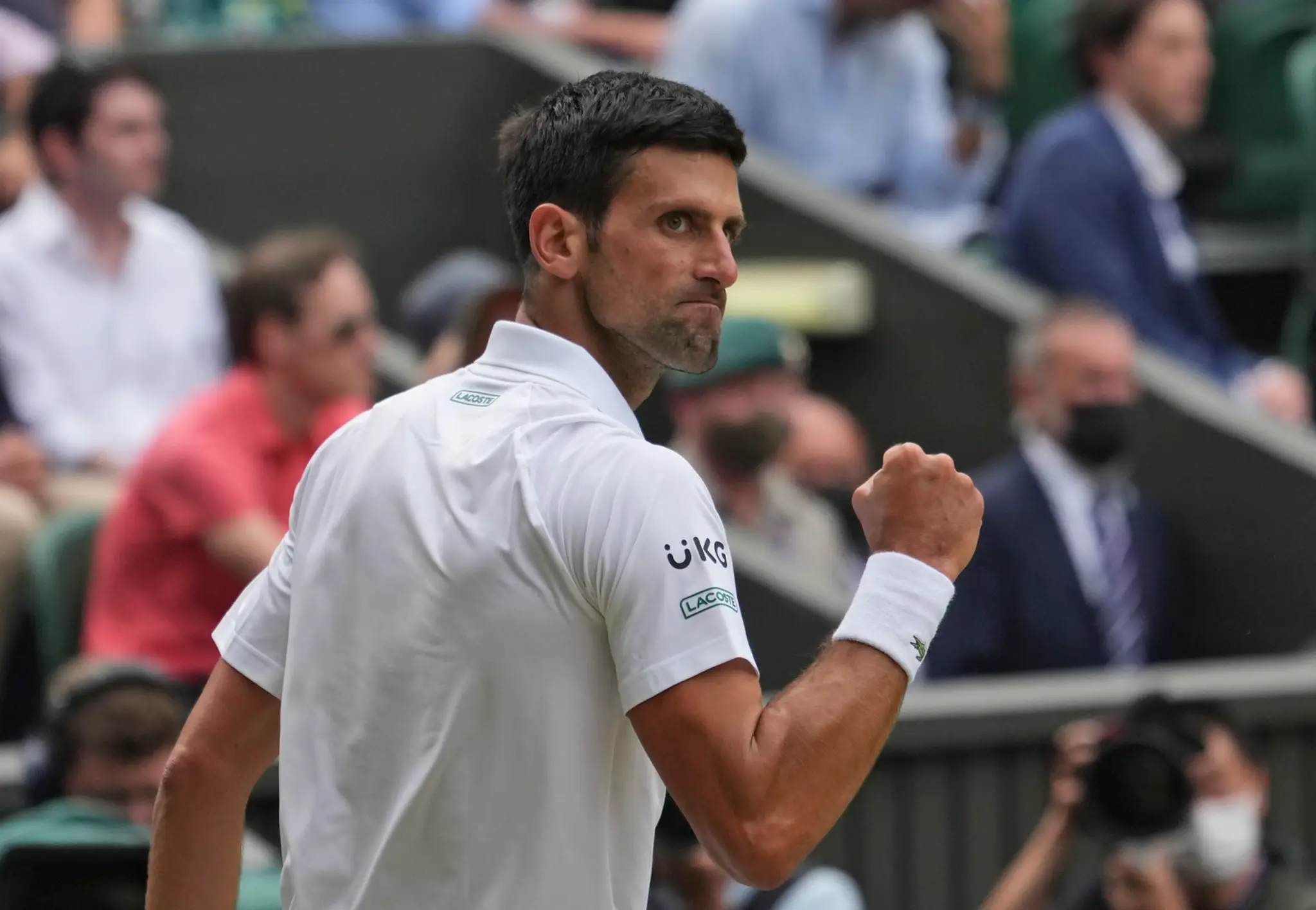 Novak Djokovič sa teší po víťaznom fiftíne.