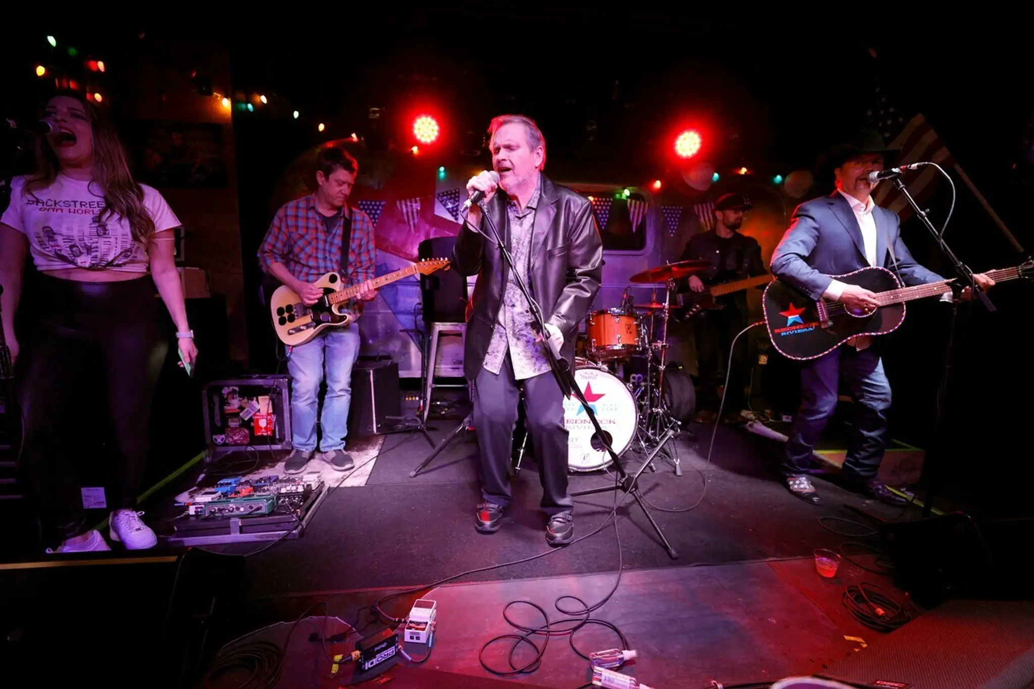 Meat Loaf a country spevák John Rich na Redneck Riviera Nashville 27. marca 2021 v Nashville, Tennessee