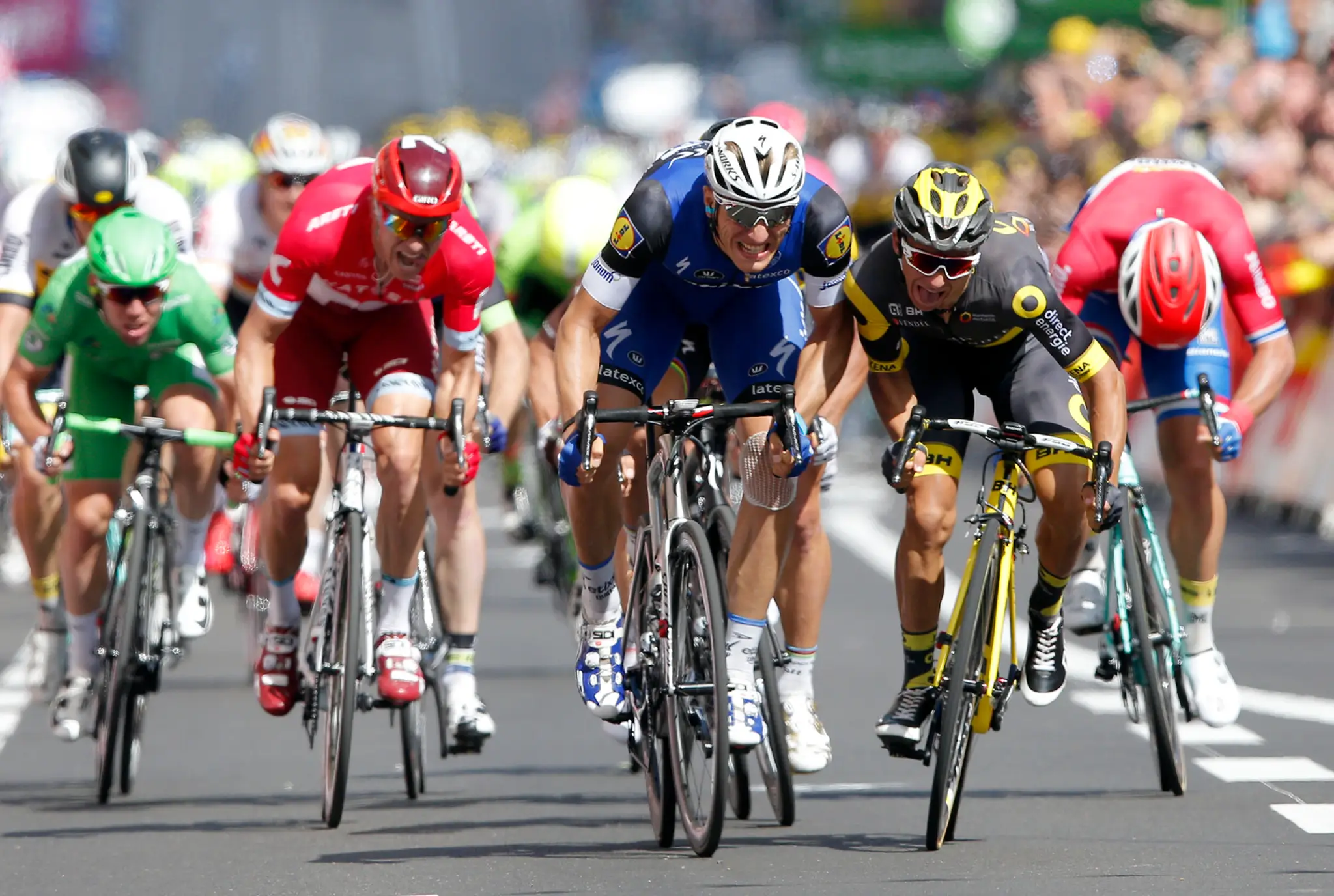 Marcel Kittel a Bryan Coquard v najtesnejšom súboji o víťazstvo v etape na tohtoročnej Tour de France